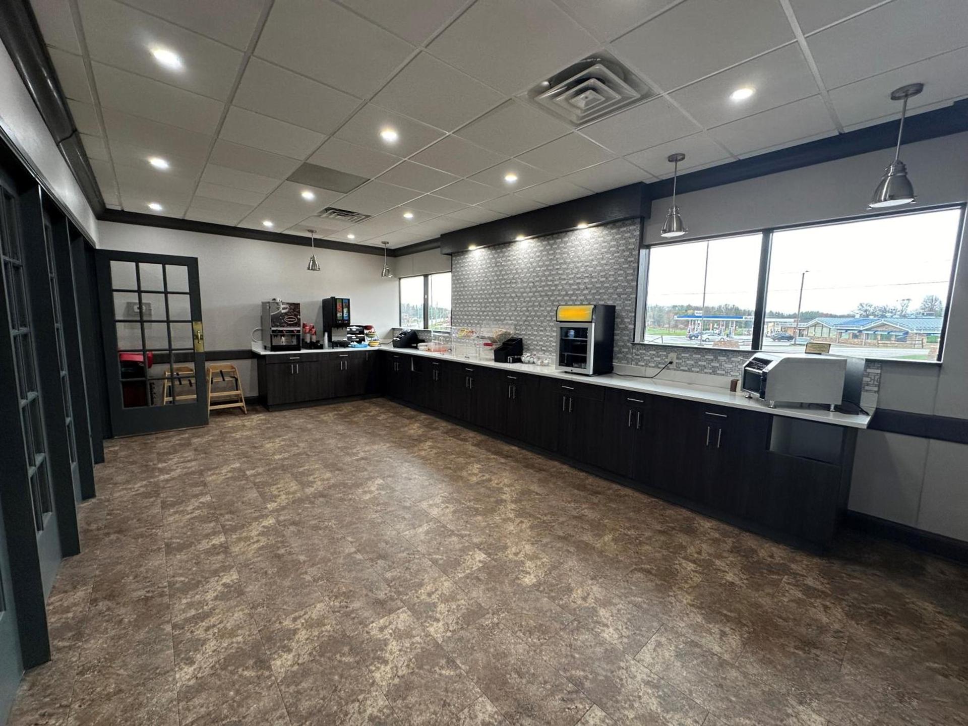 Ramada by Wyndham Waupaca photo 72