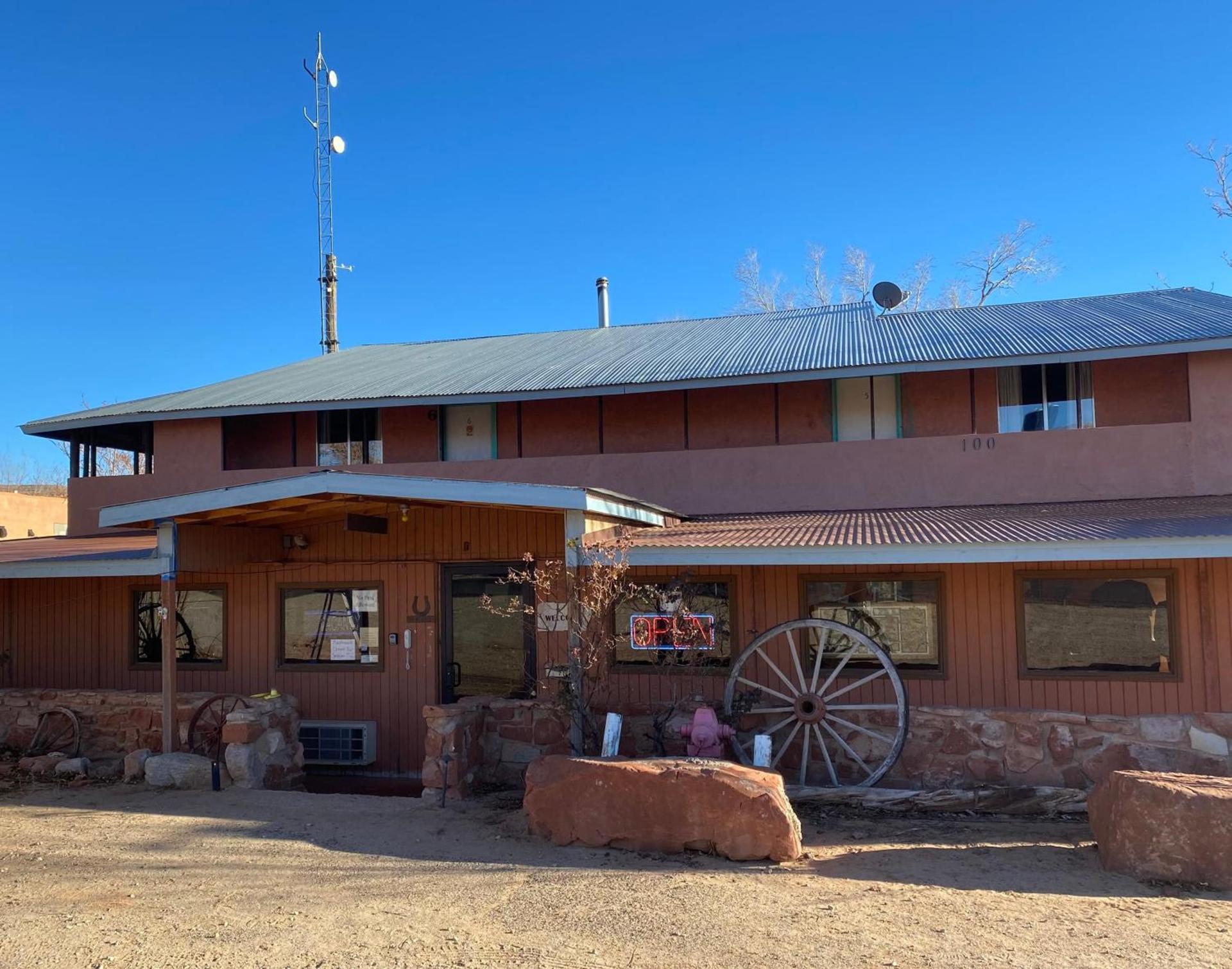Mexican Hat Lodge photo 1