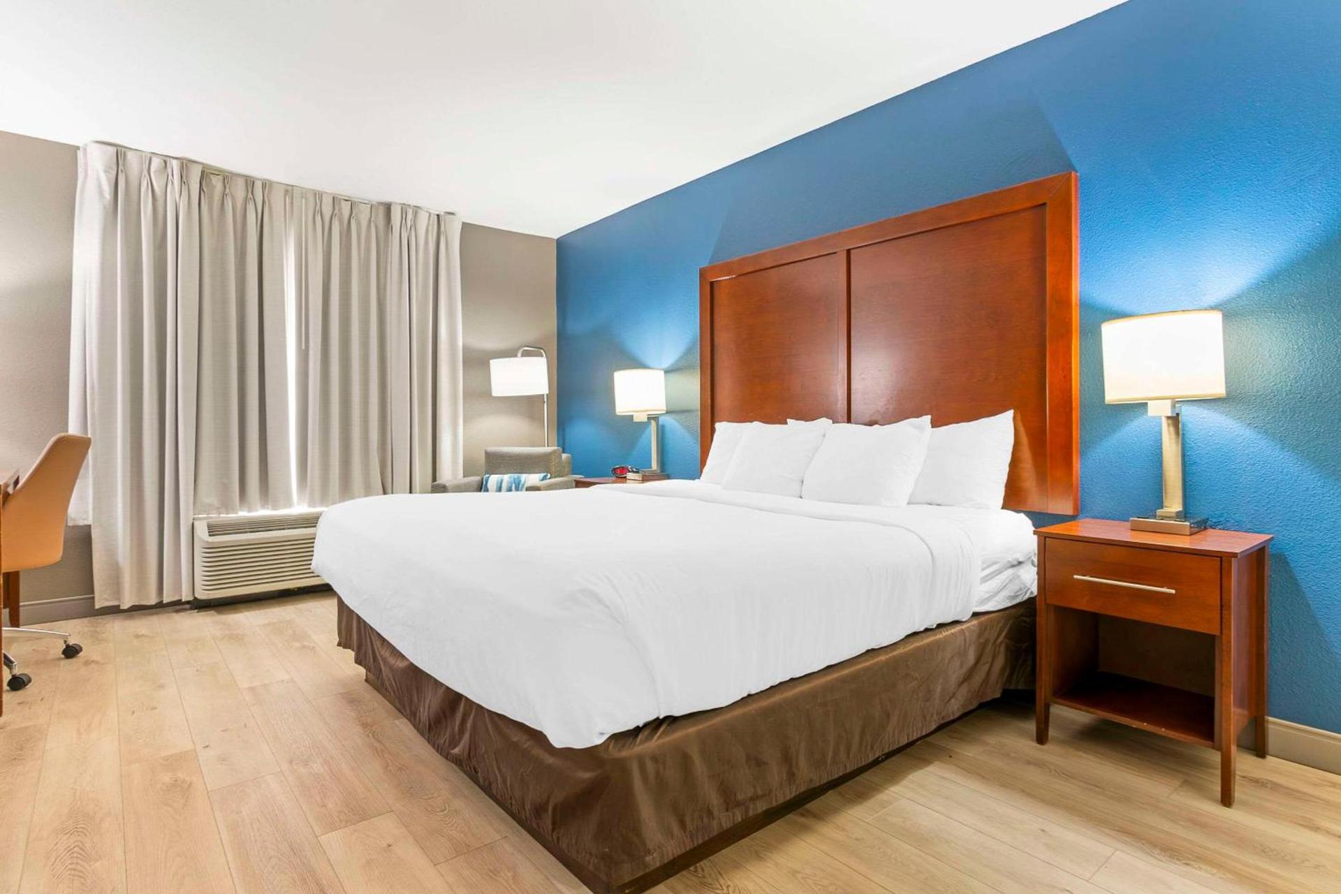 Comfort Inn Near Six Flags St Louis photo 15
