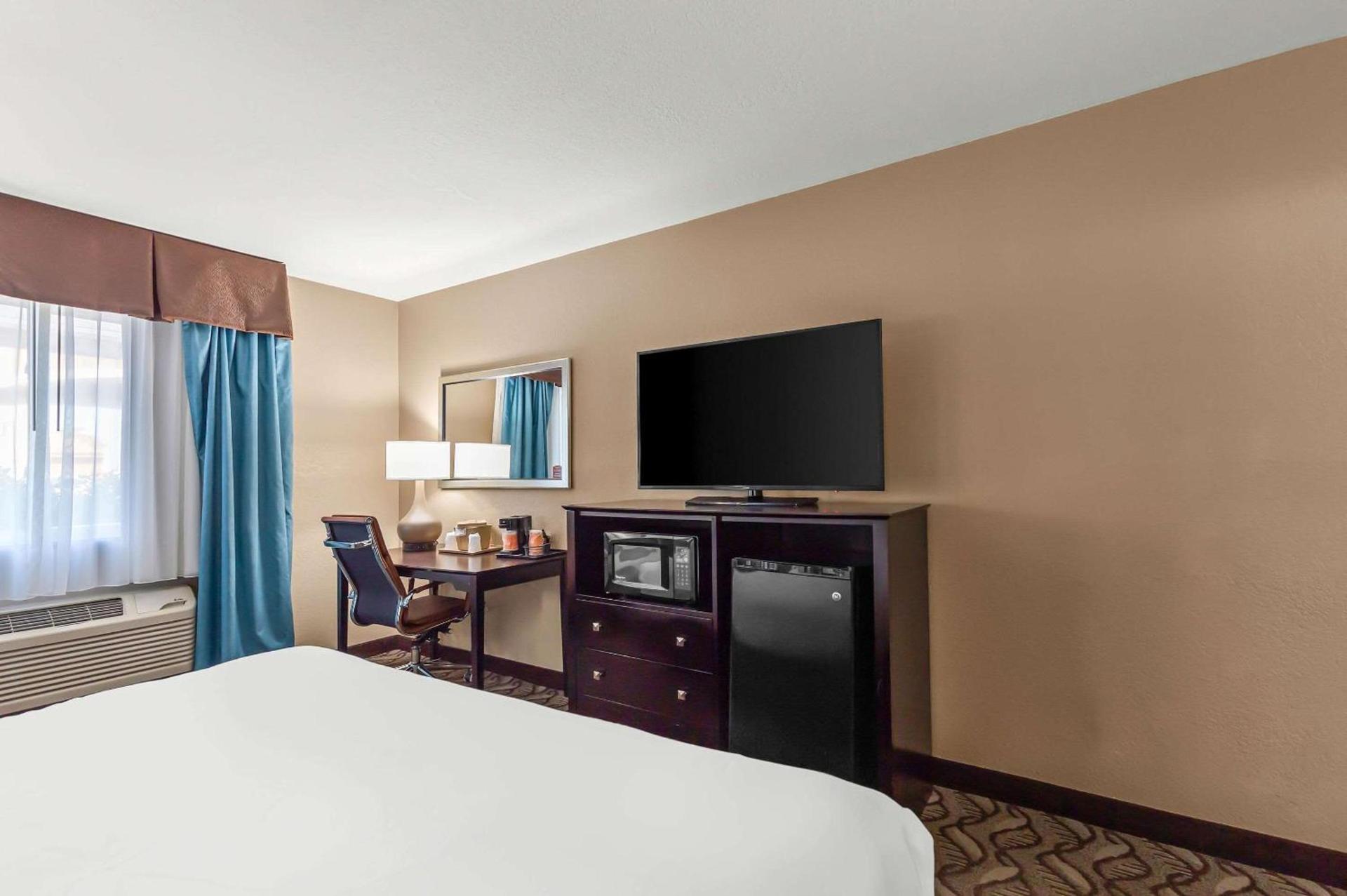 Comfort Inn & Suites Springfield I-55 photo 15