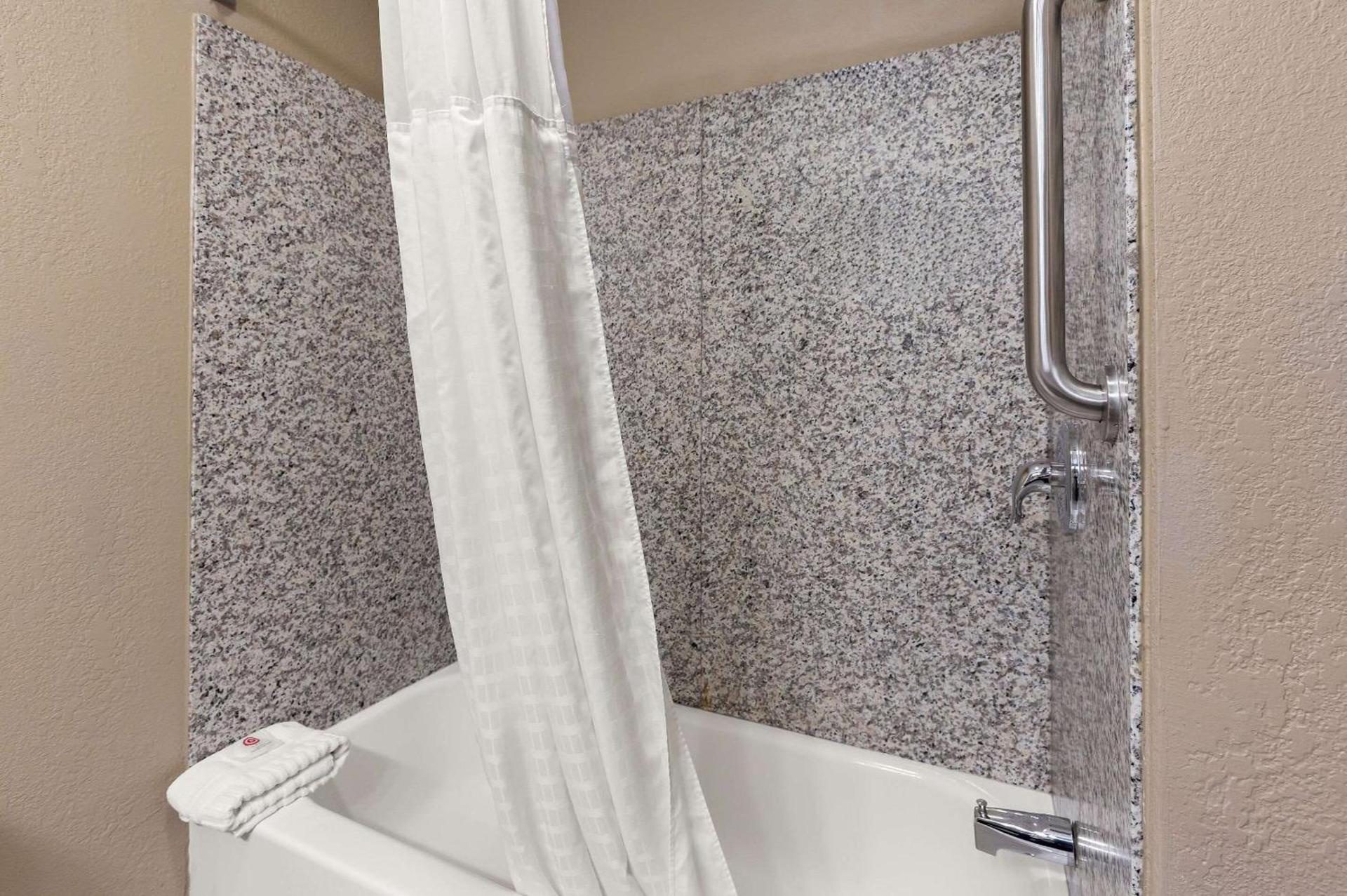 Comfort Inn & Suites Springfield I-55 photo 19