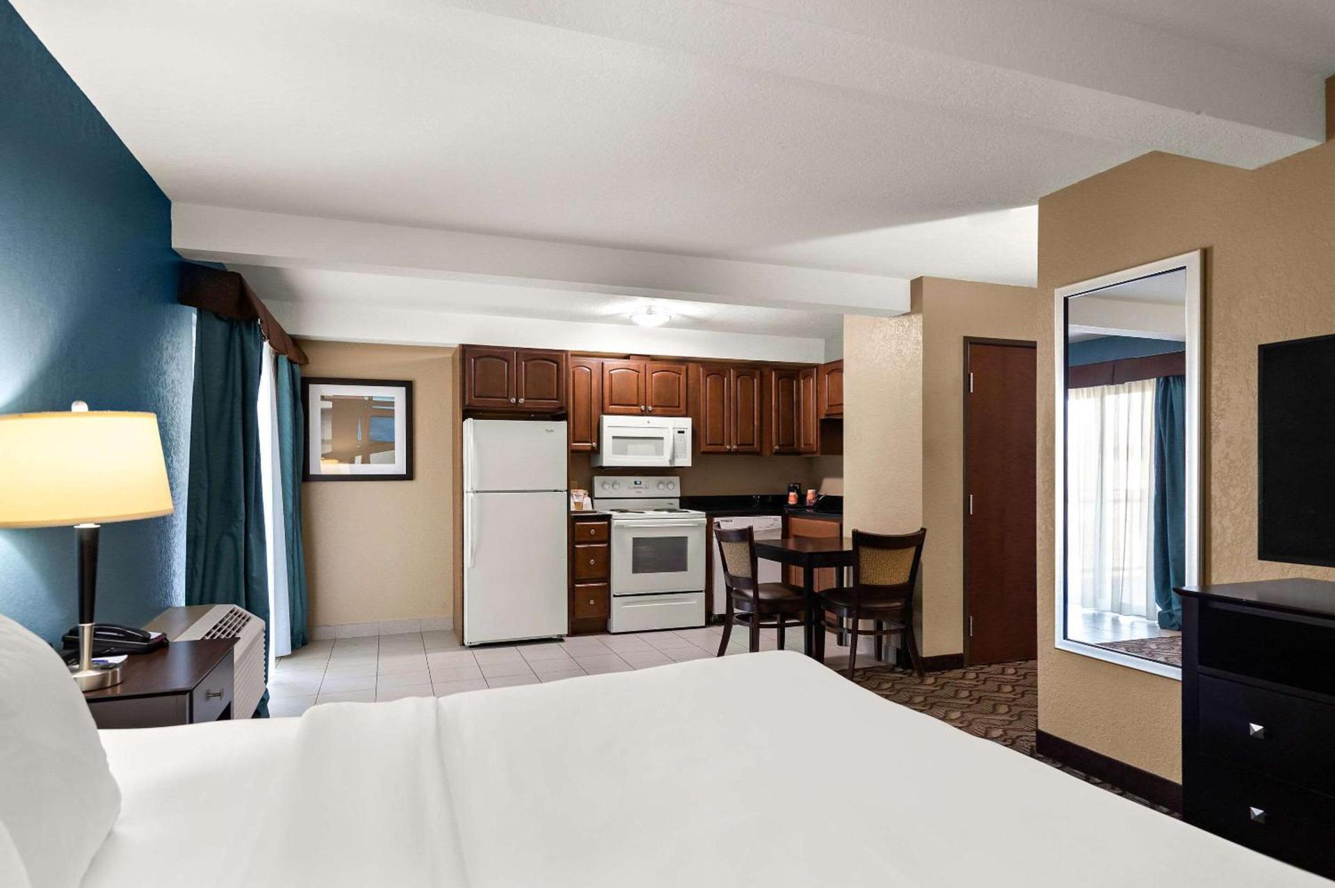 Comfort Inn & Suites Springfield I-55 photo 29