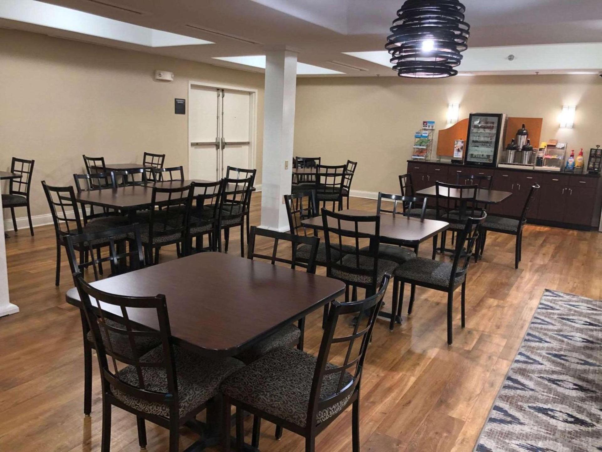 Country Inn & Suites Etown photo 22