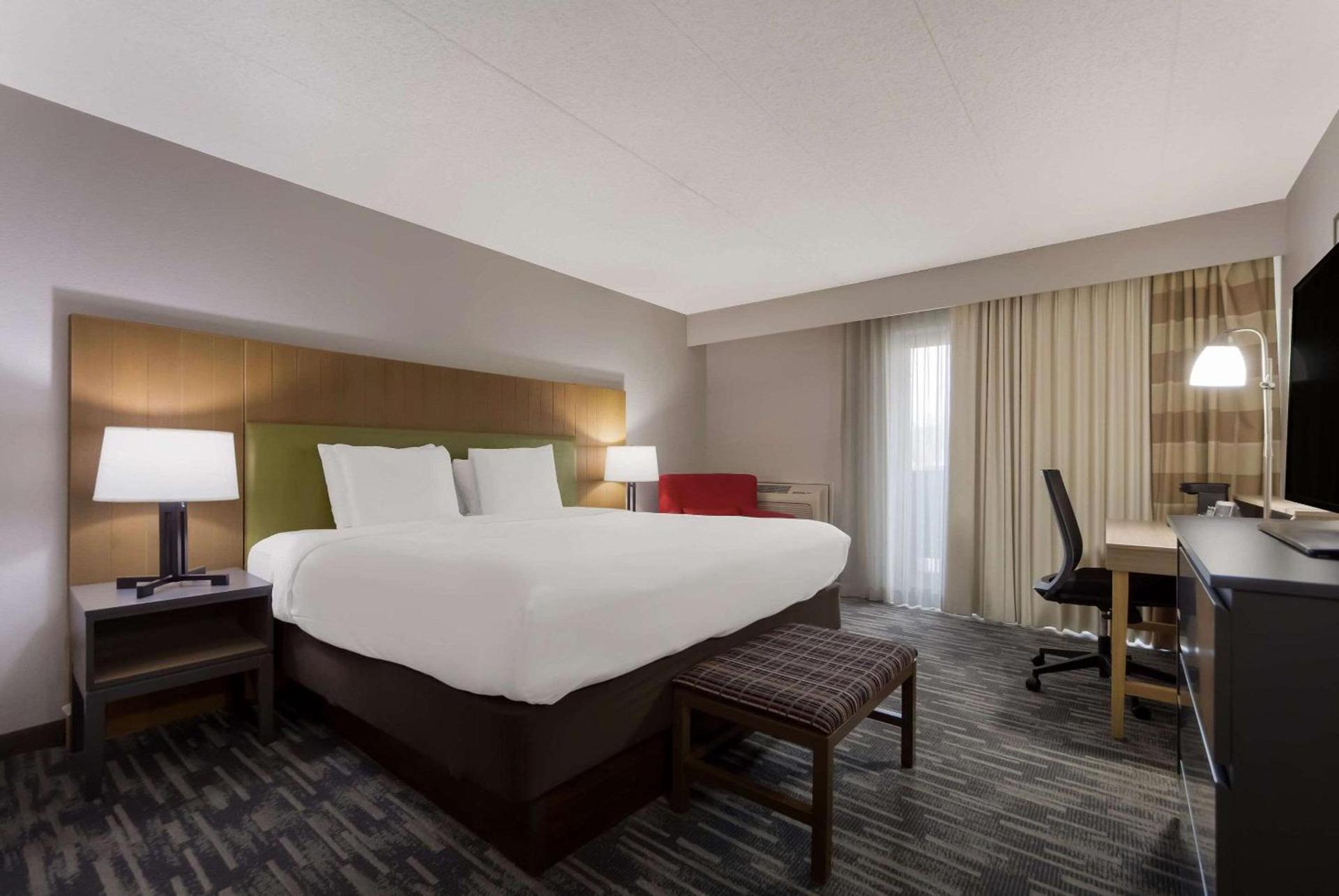 Wingate by Wyndham Lincoln Airport East I-80 photo 56