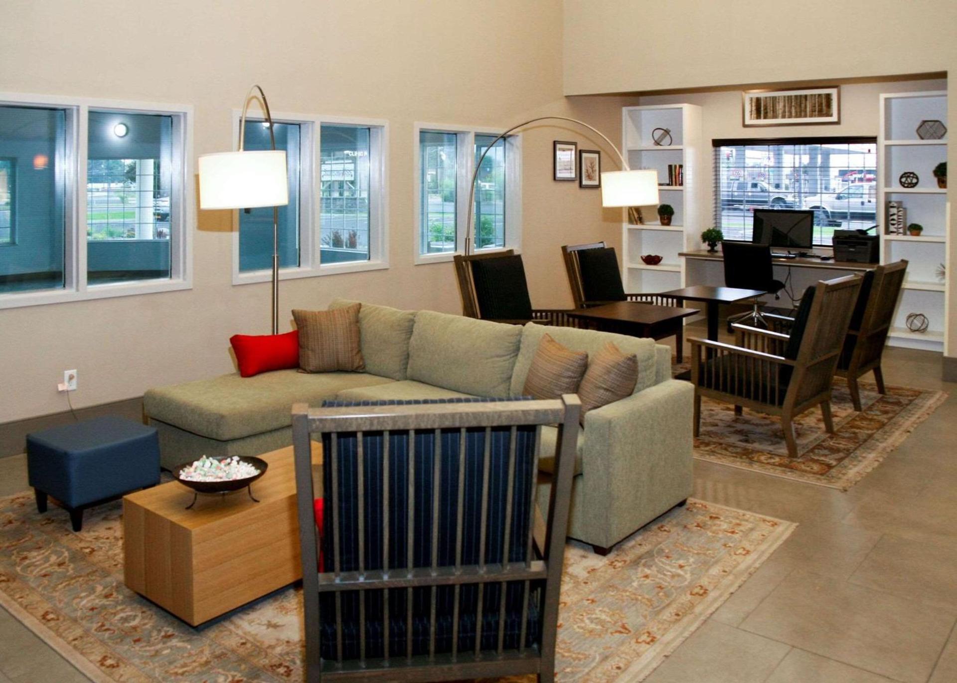Country Inn & Suites by Radisson, Prineville, OR photo 8