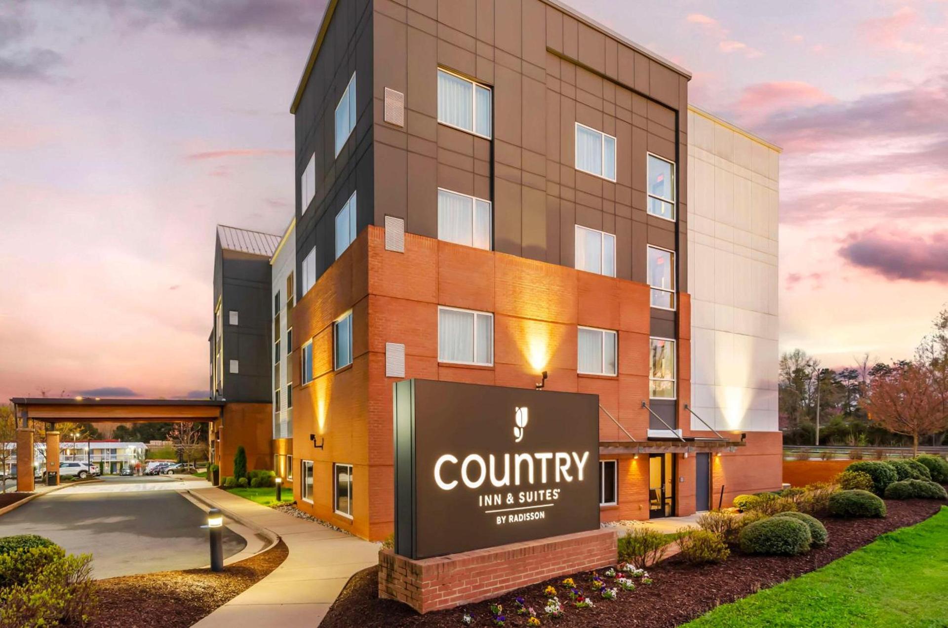 Country Inn & Suites by Radisson, Charlottesville-UVA, VA photo 2