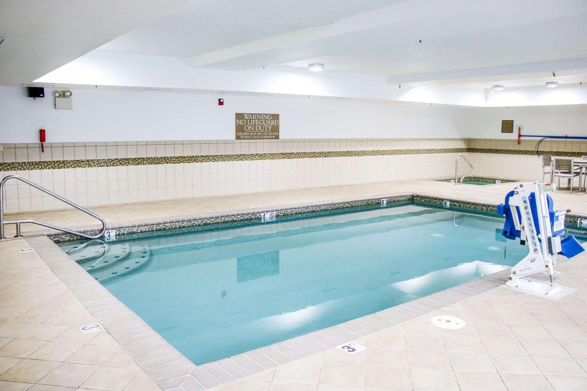 Country Inn & Suites by Radisson, Richmond West at I-64, VA photo 28