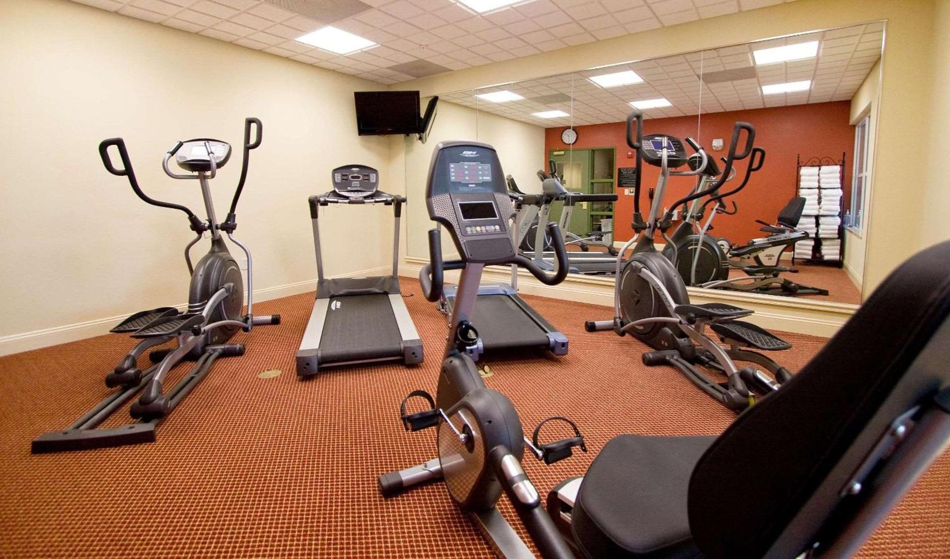 Country Inn & Suites by Radisson, Fredericksburg, VA photo 12