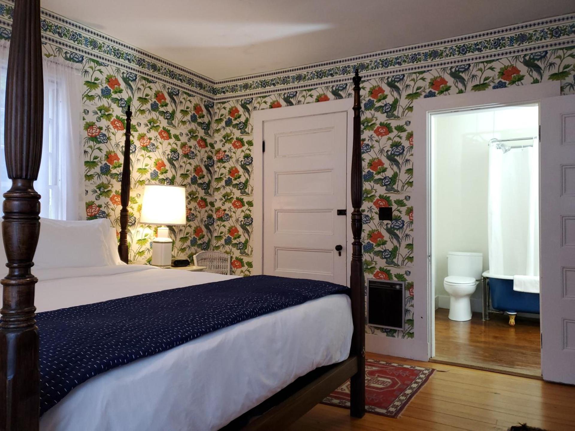 Harbourside Inn photo 15