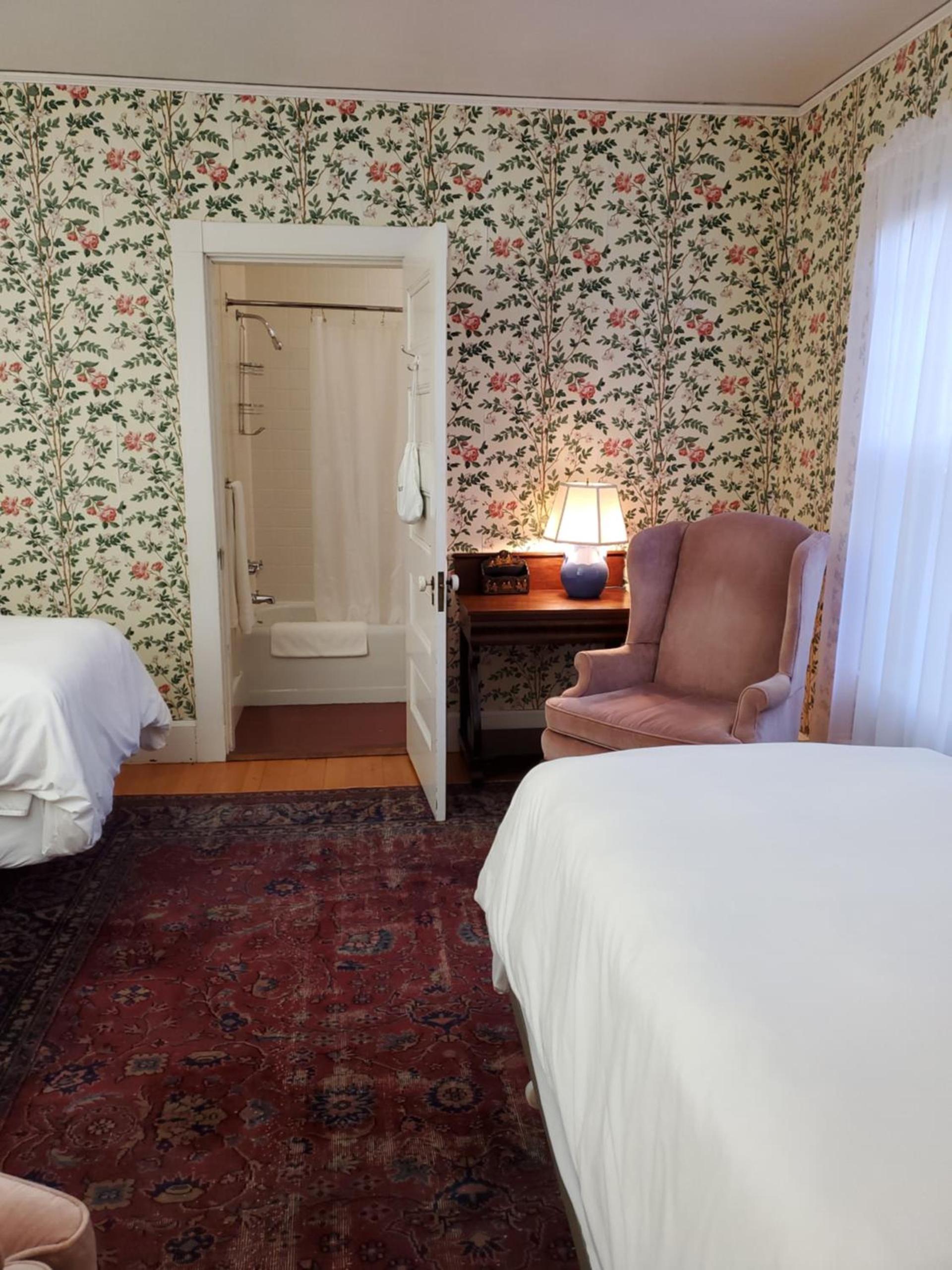 Harbourside Inn photo 20