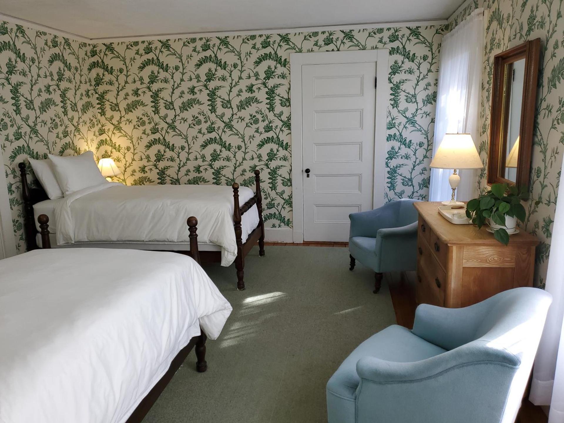 Harbourside Inn photo 34