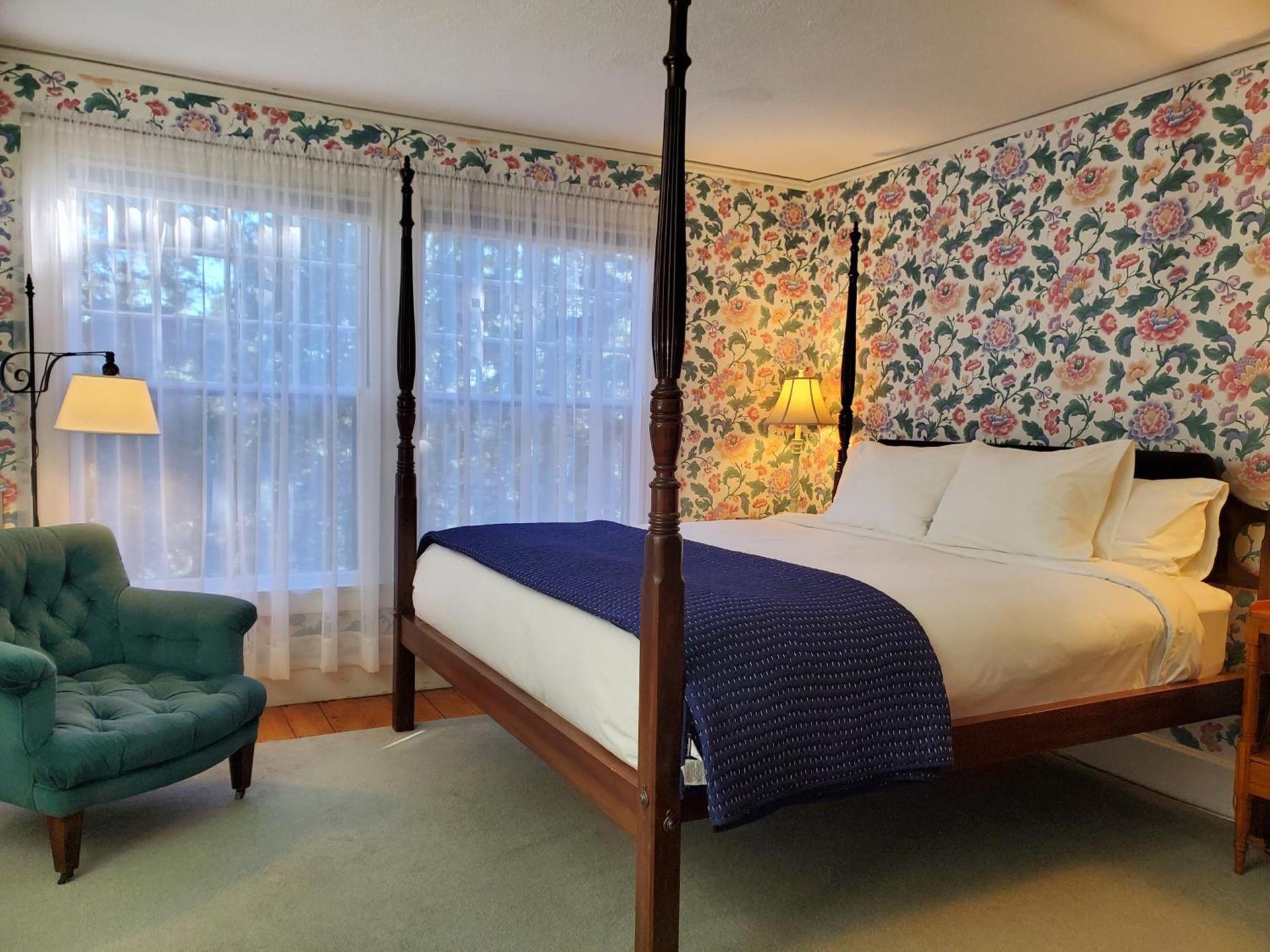Harbourside Inn photo 49