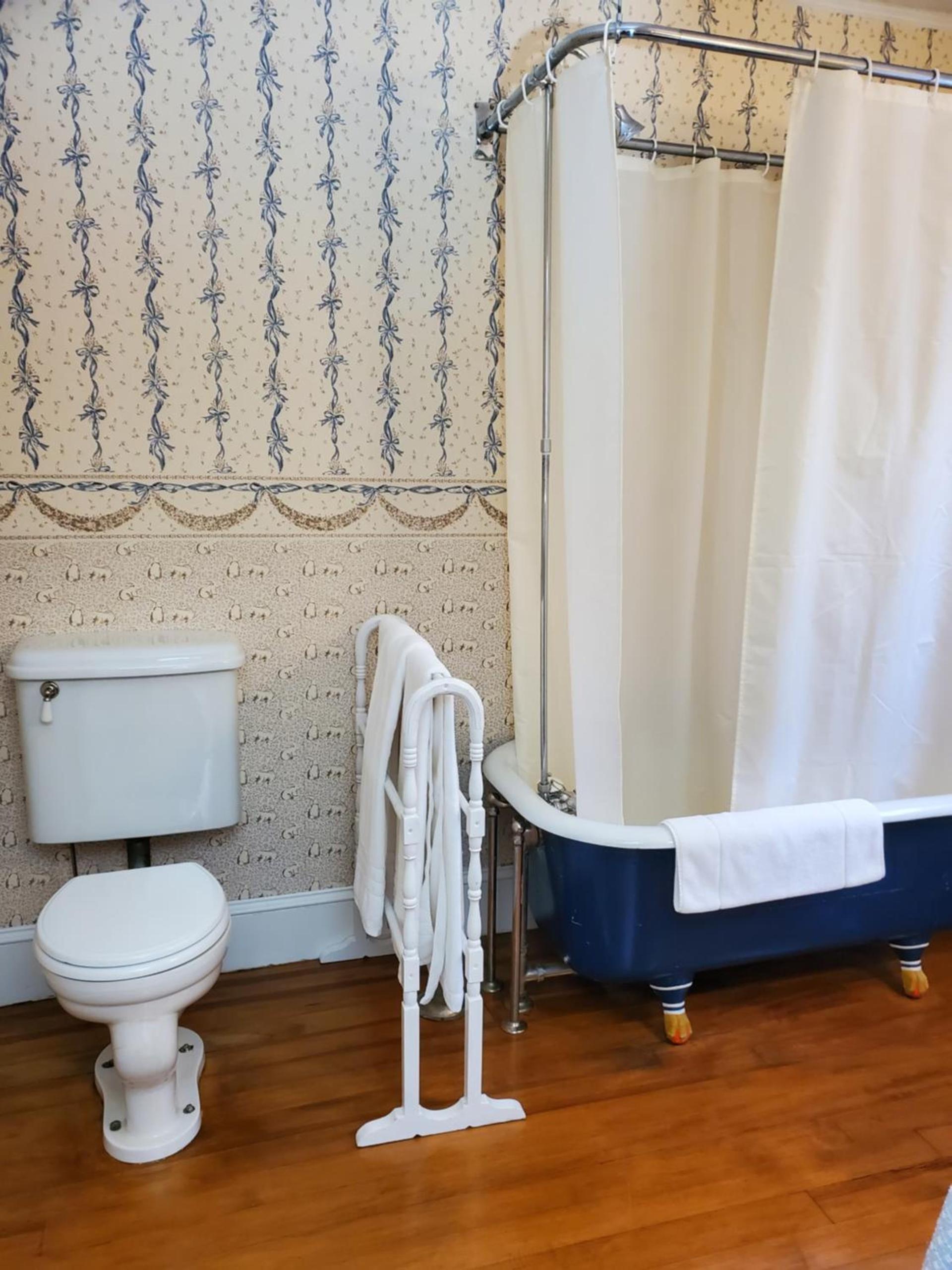 Harbourside Inn photo 68