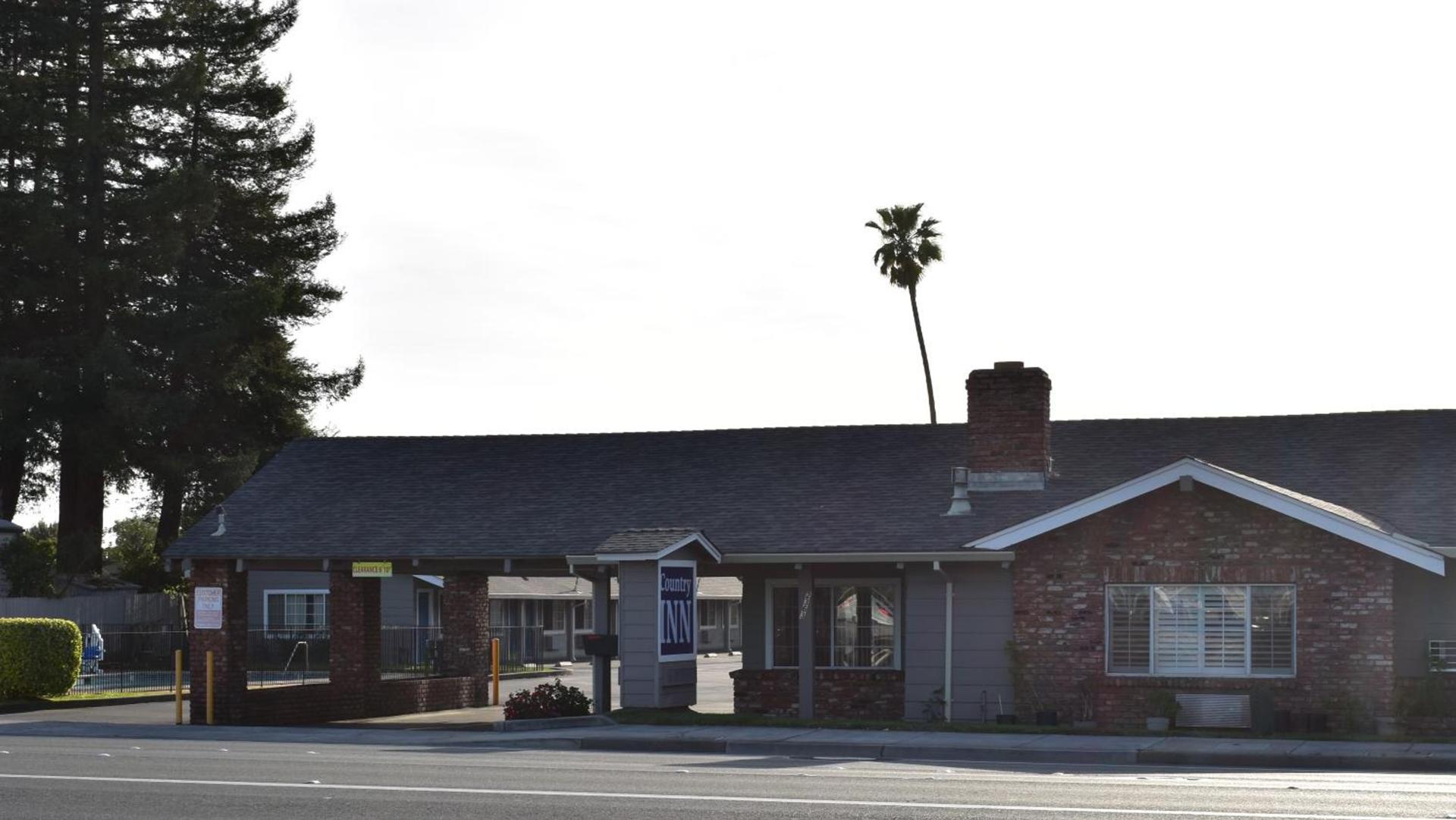 Country Inn photo 3