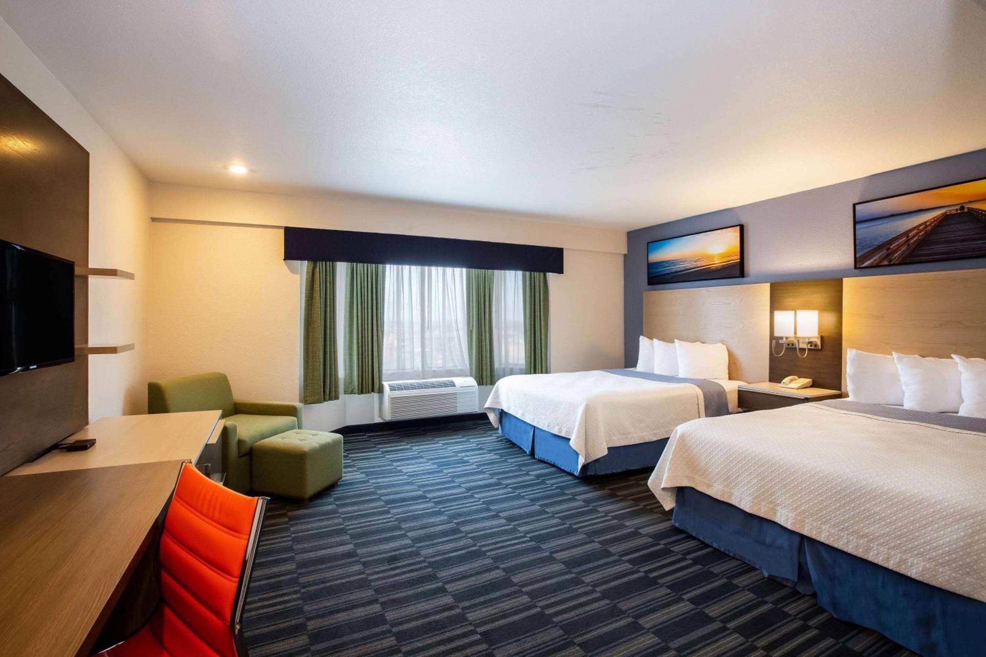Days Inn by Wyndham Monterey Downtown photo 4