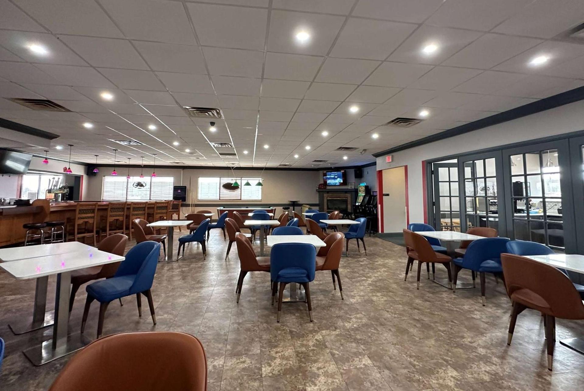 Ramada by Wyndham Waupaca photo 13