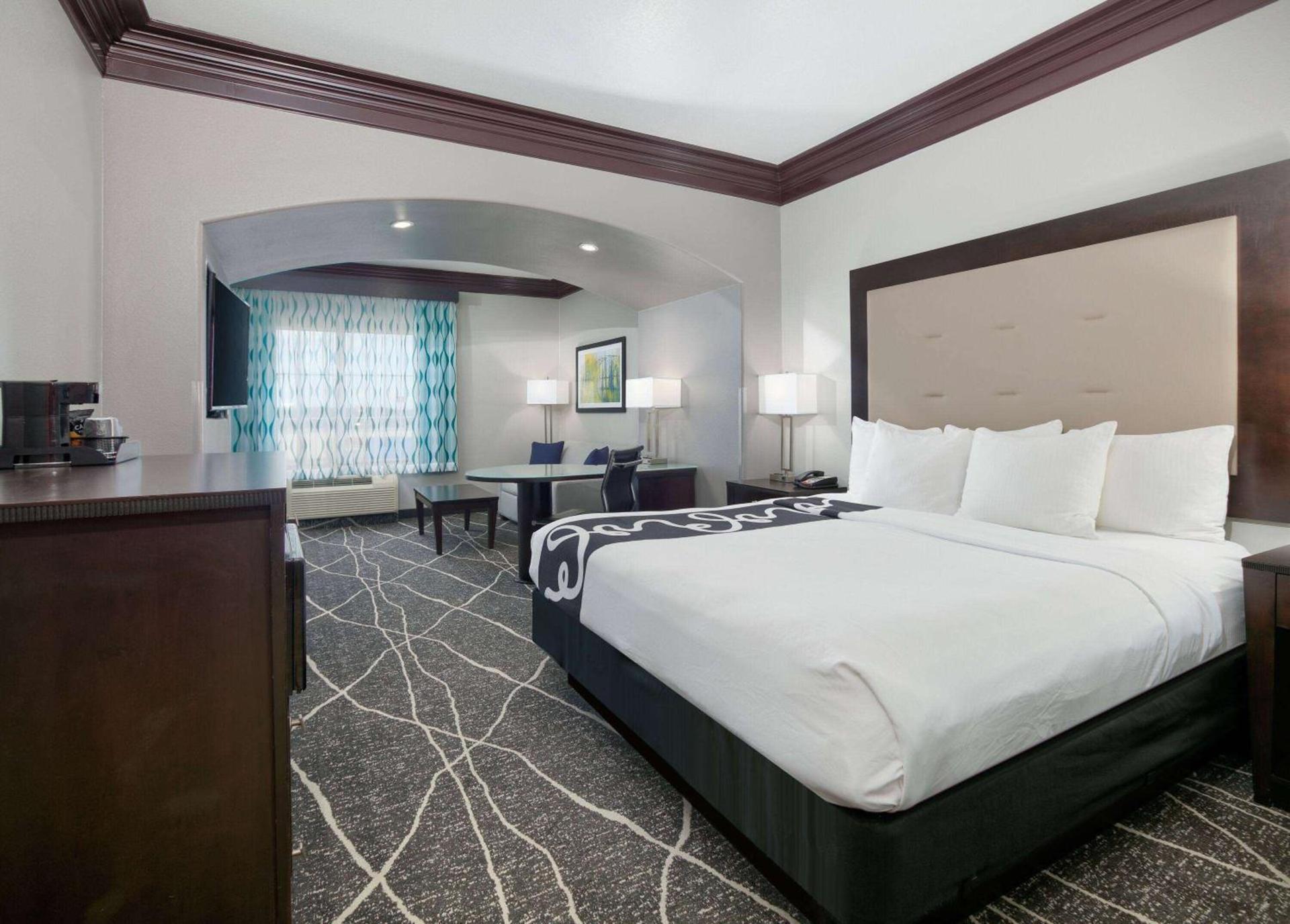 La Quinta Inn & Suites by Wyndham Little Rock - Bryant photo 20