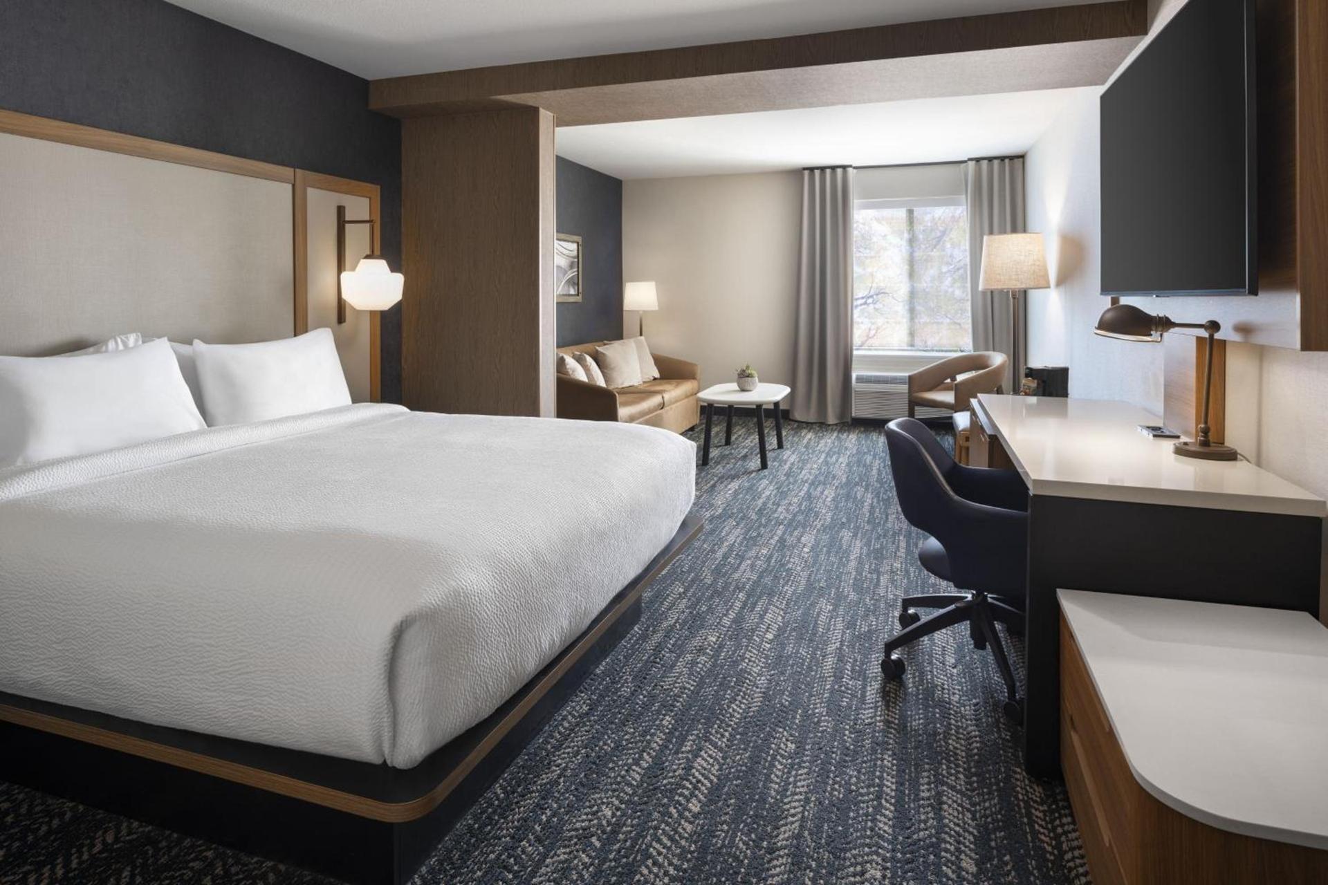 Fairfield by Marriott Inn & Suites Fresno Riverpark photo 10