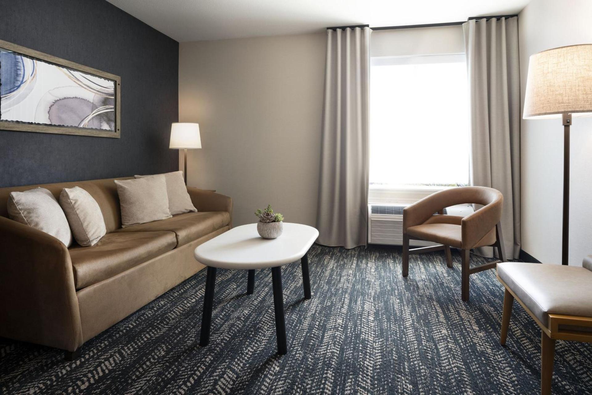 Fairfield by Marriott Inn & Suites Fresno Riverpark photo 12