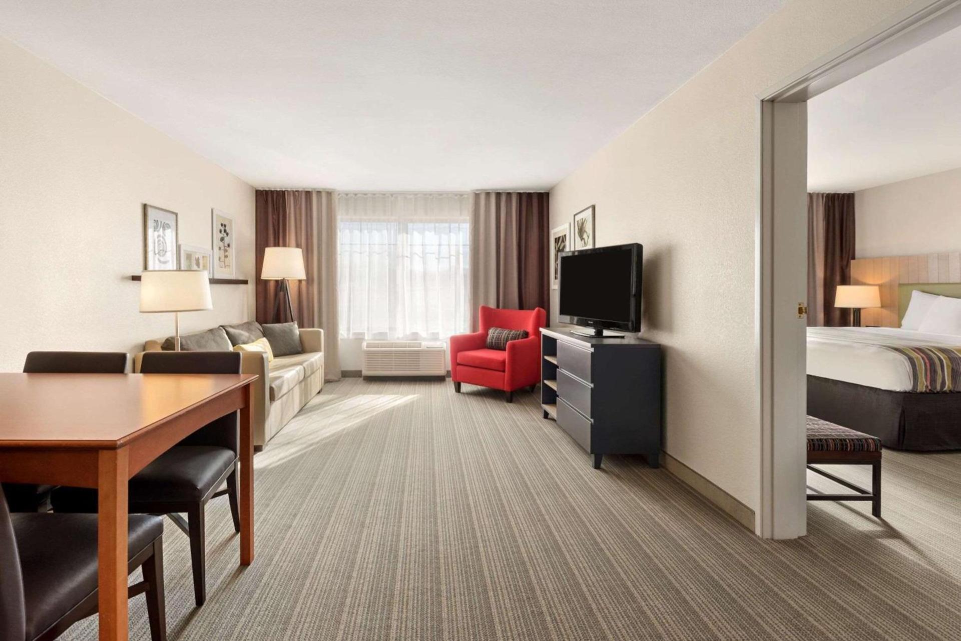 Country Inn & Suites by Radisson, Middleton - Madison West photo 7