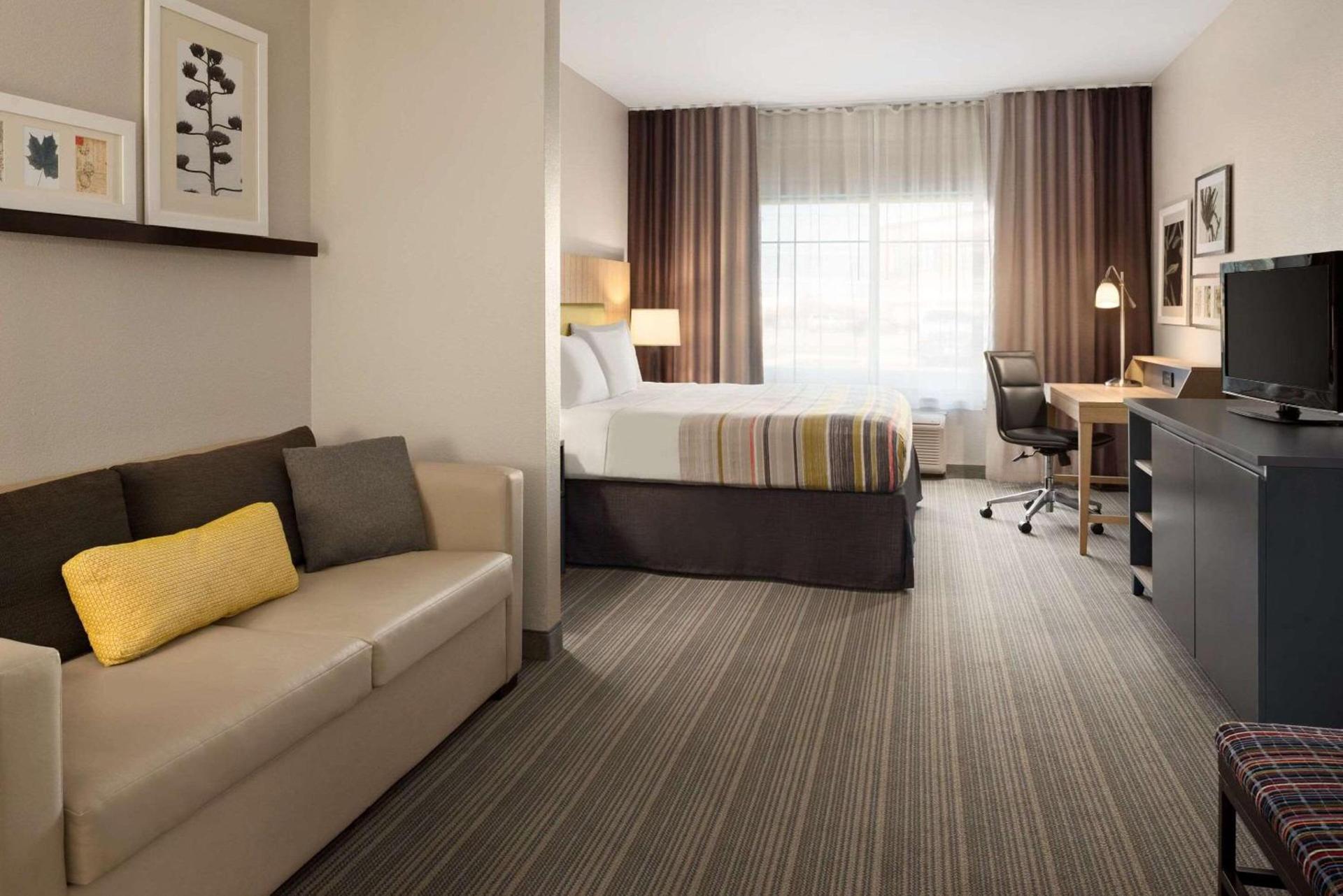 Country Inn & Suites by Radisson, Middleton - Madison West photo 8