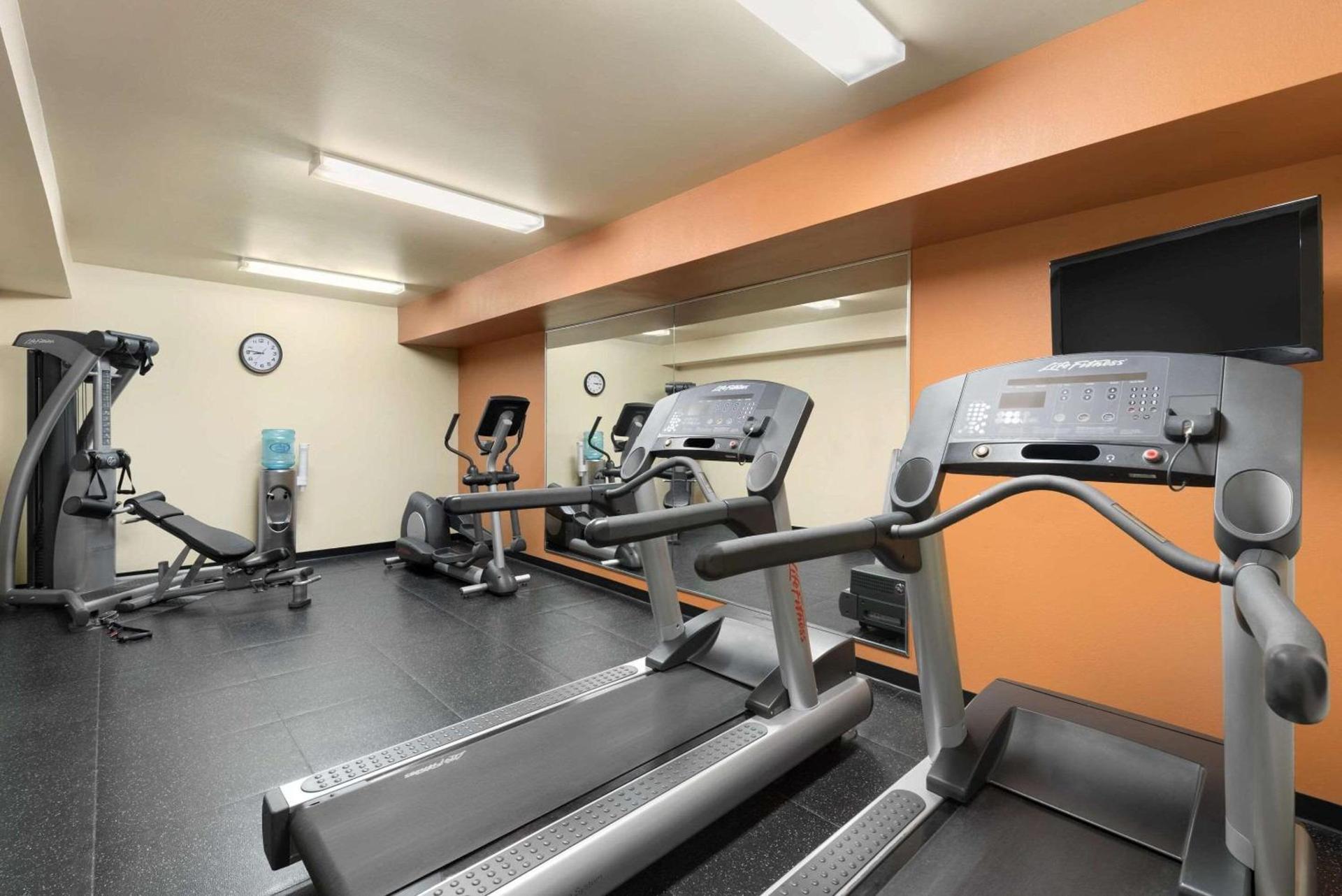 Country Inn & Suites by Radisson, Middleton - Madison West photo 11