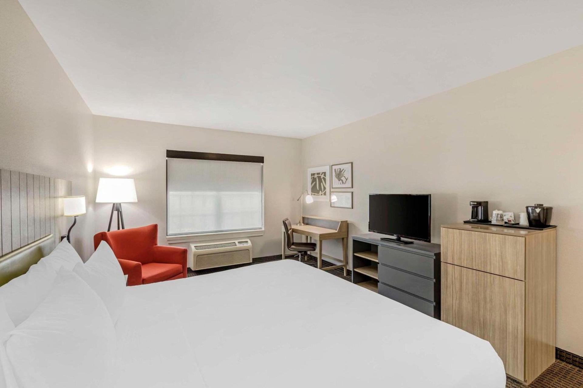 Country Inn & Suites by Radisson, Elk Grove Village-Itasca photo 23