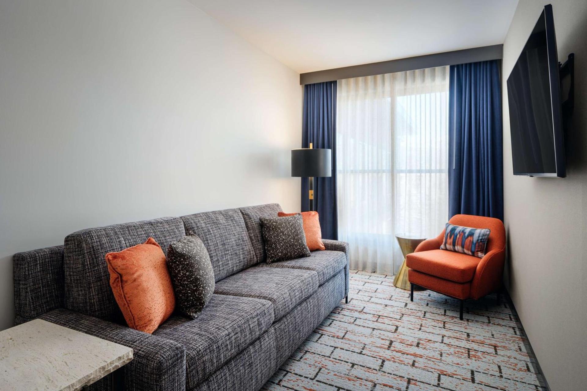 The Hoffmann Hotel Basalt Aspen Tapestry Collection Hilton photo 13