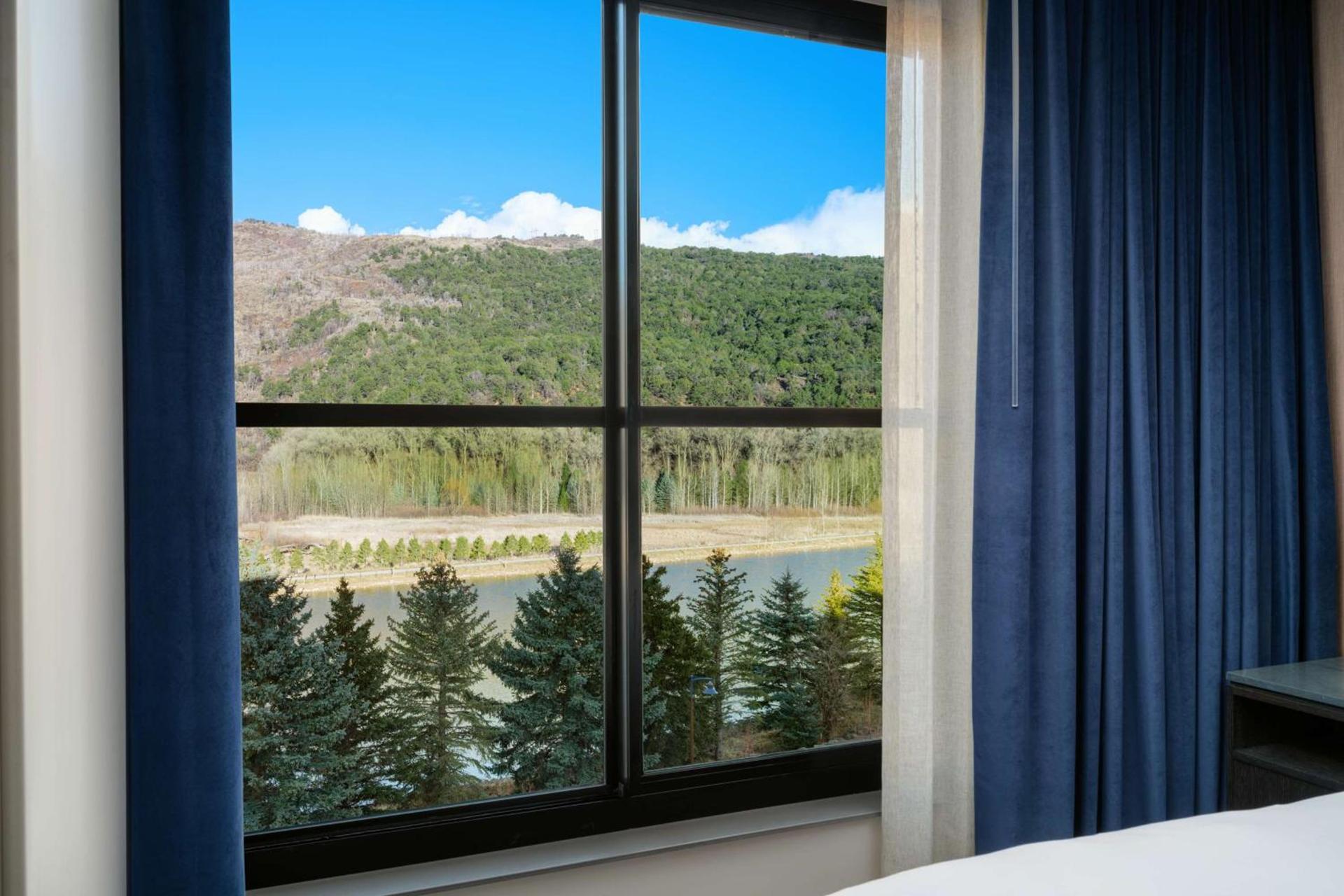 The Hoffmann Hotel Basalt Aspen Tapestry Collection Hilton photo 15