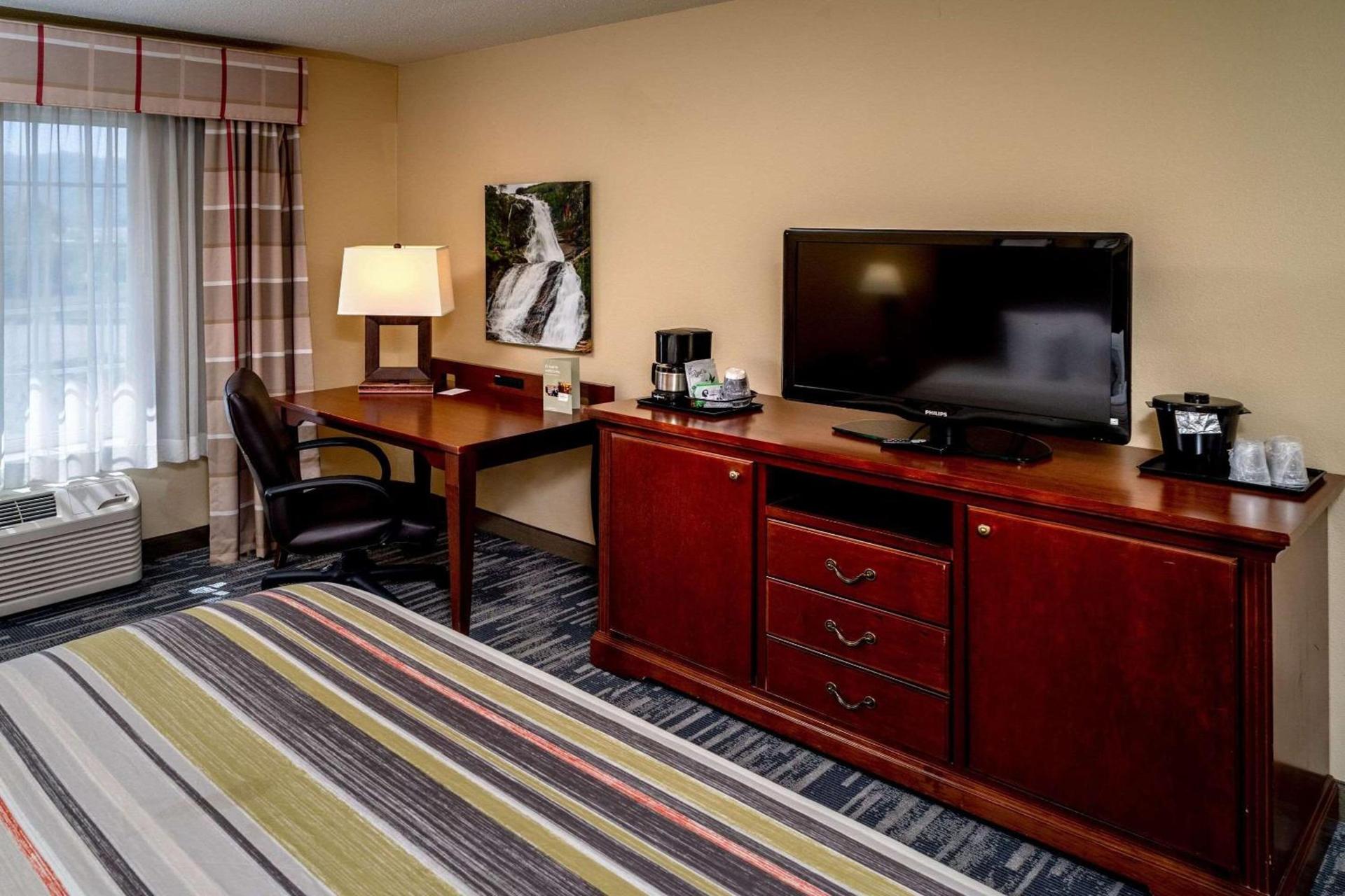Country Inn & Suites By Radisson, Charleston South, WV photo 11