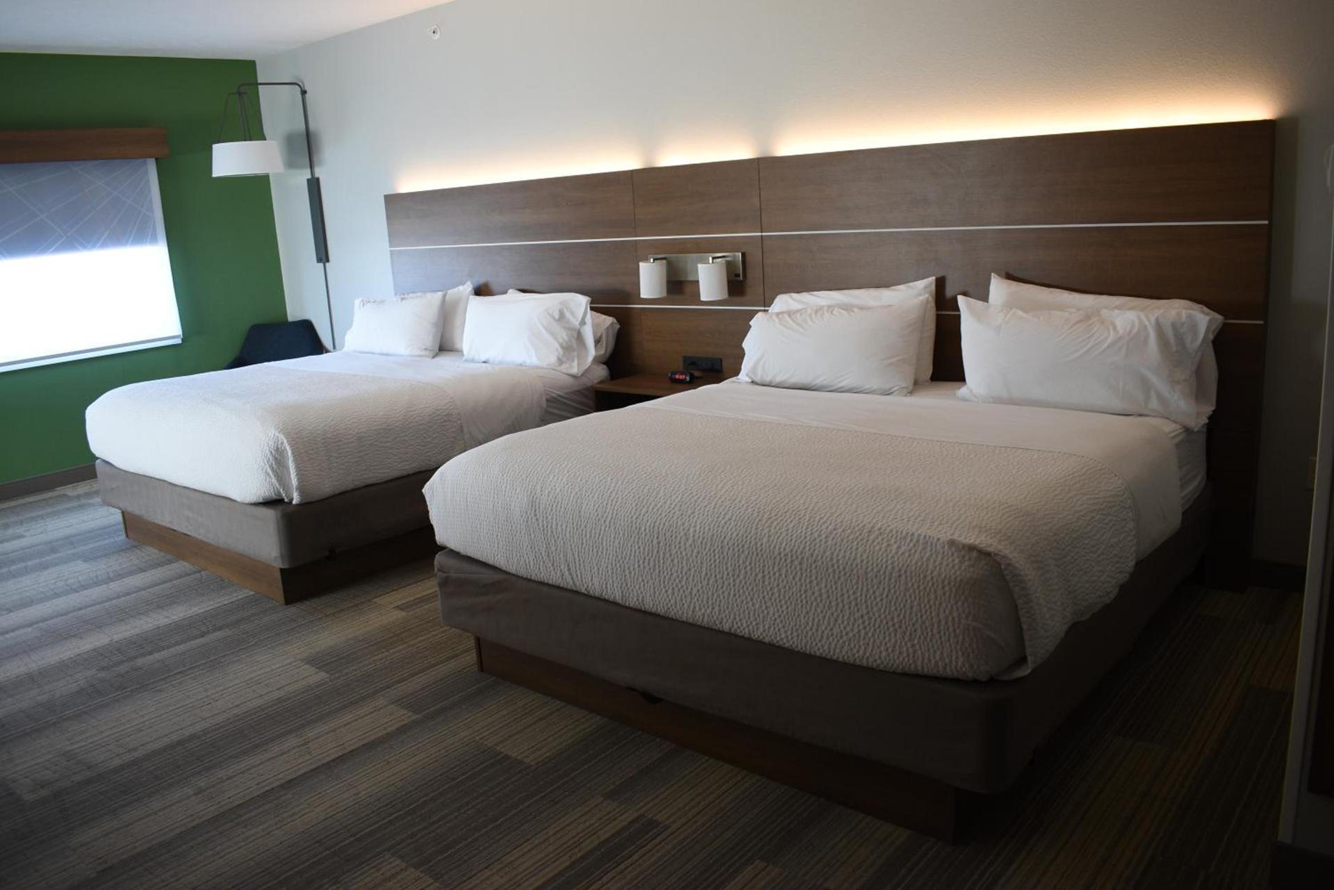 Holiday Inn Express Hotel & Suites Lincoln South by IHG photo 15