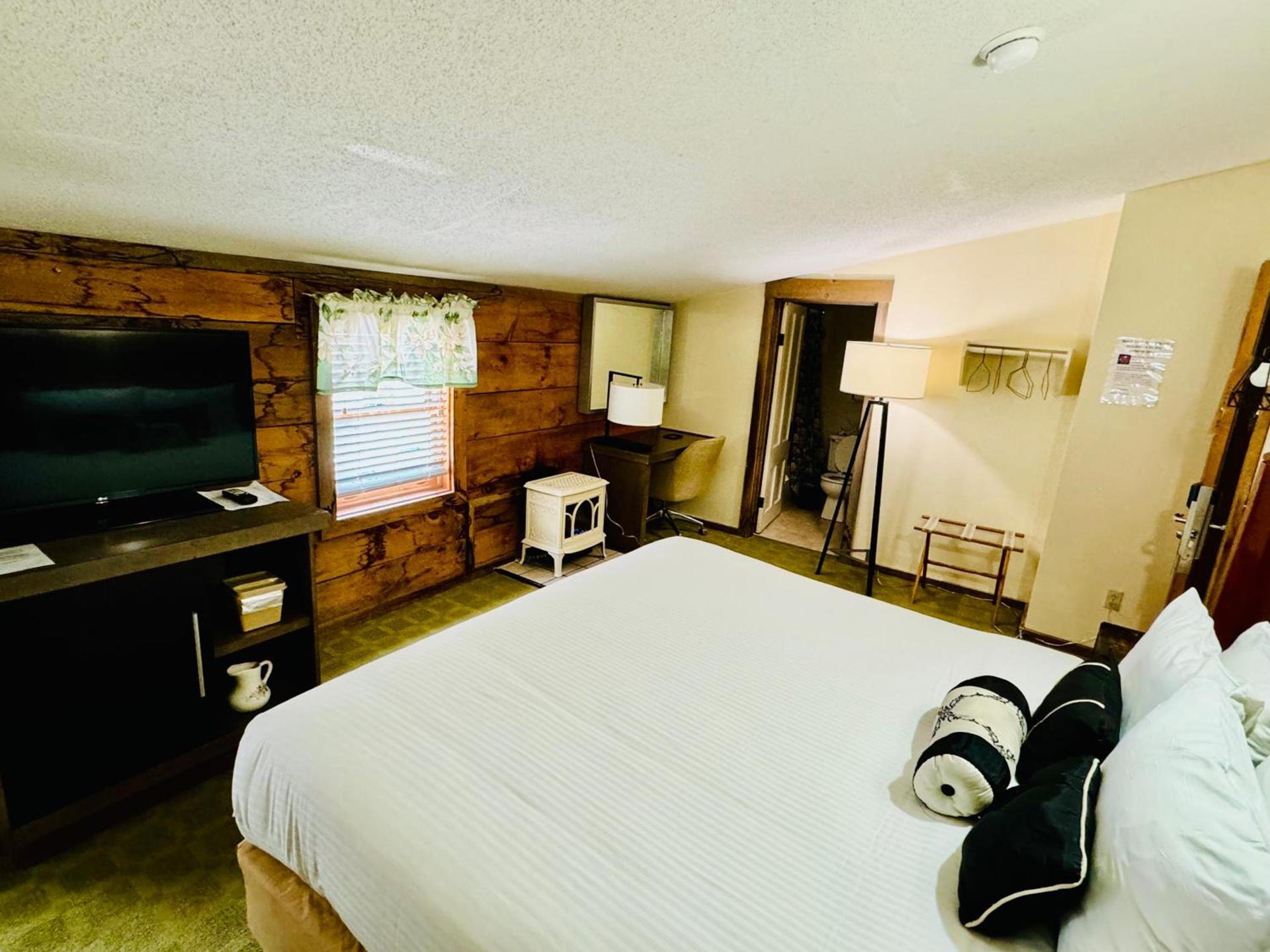 Merrill Farm Inn photo 43