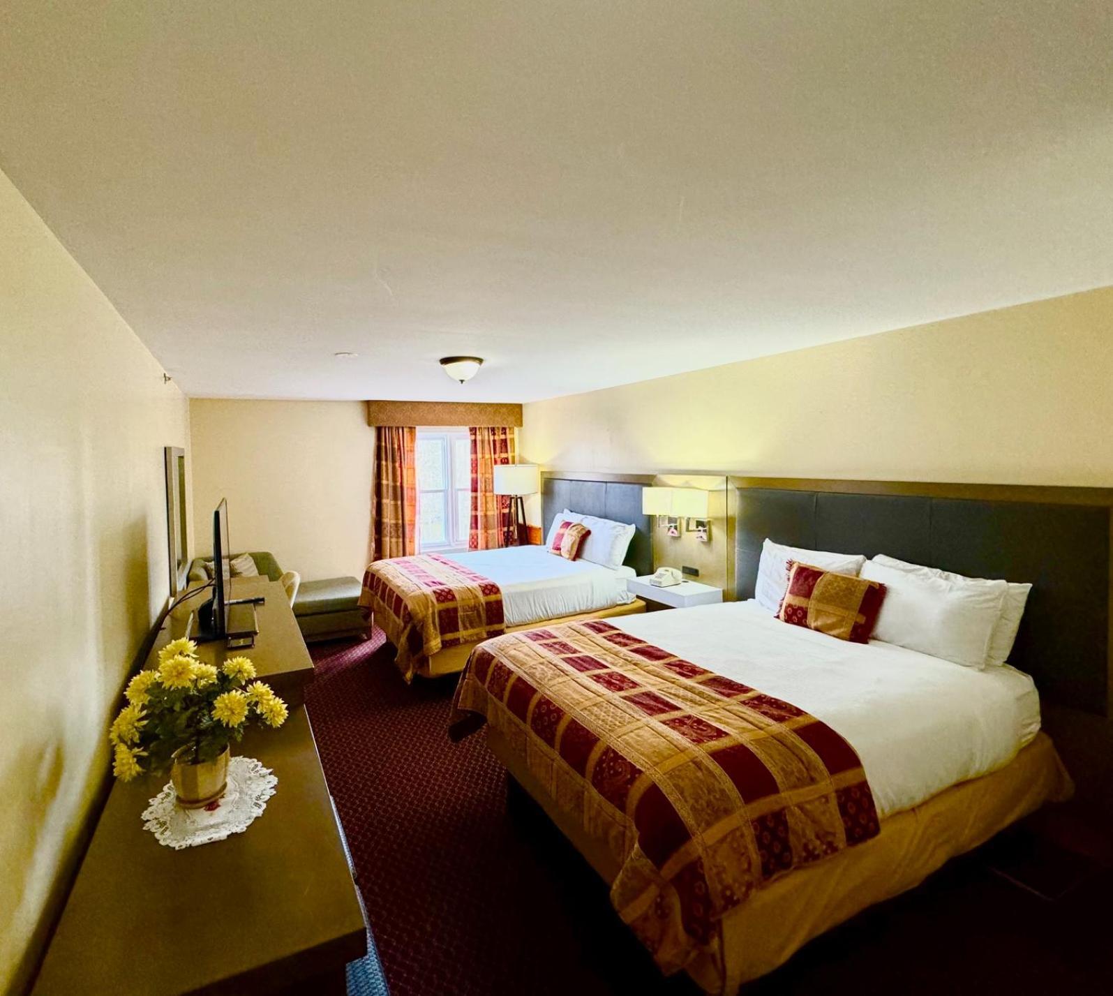 Merrill Farm Inn photo 40
