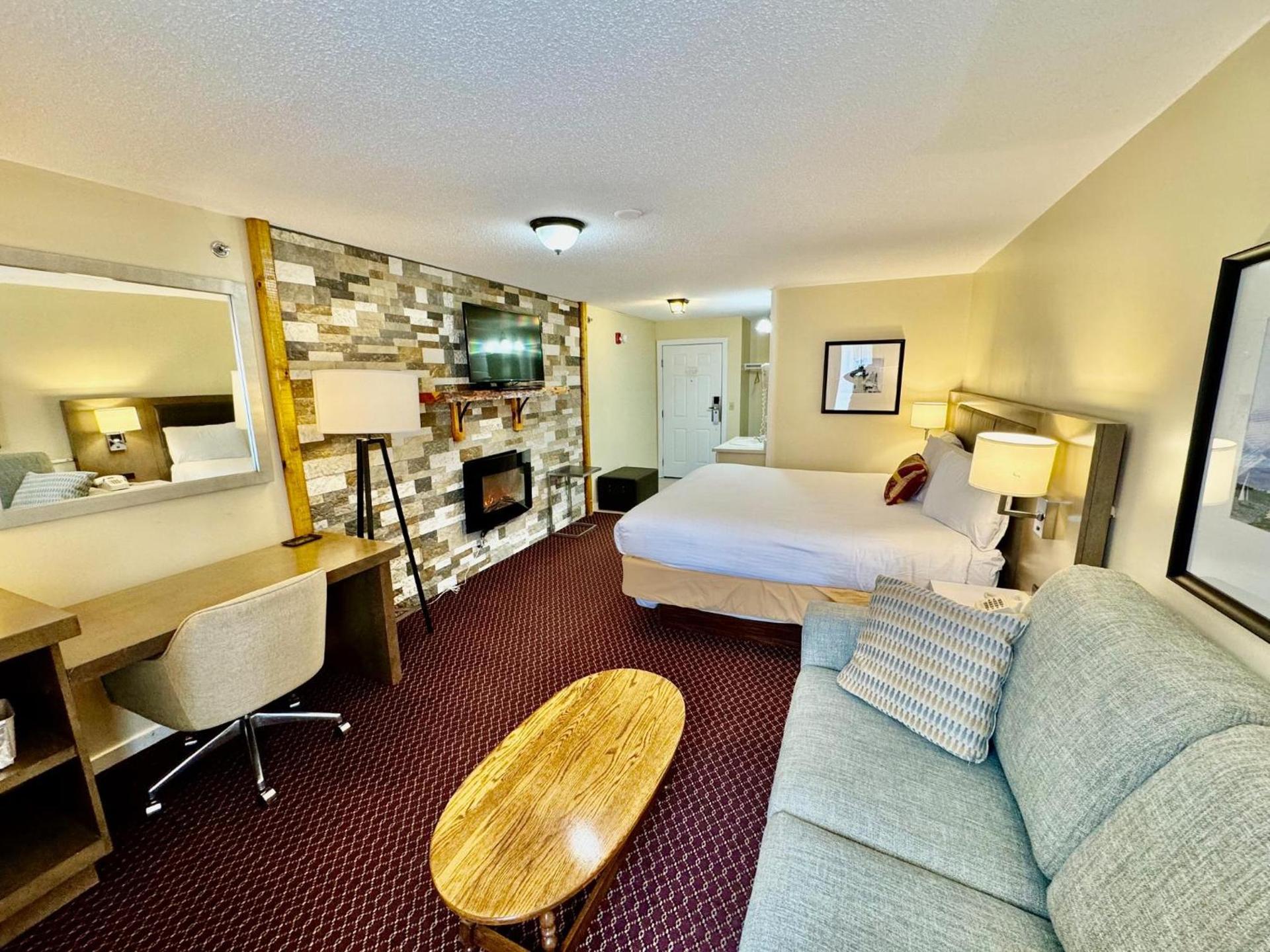Merrill Farm Inn photo 35