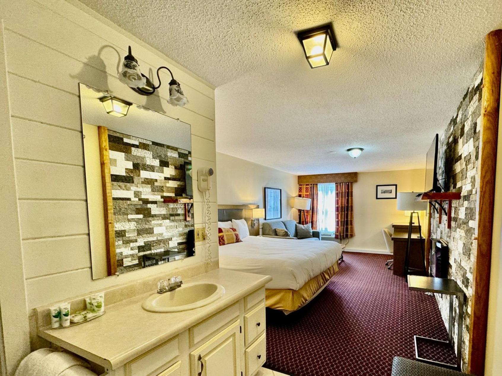 Merrill Farm Inn photo 34