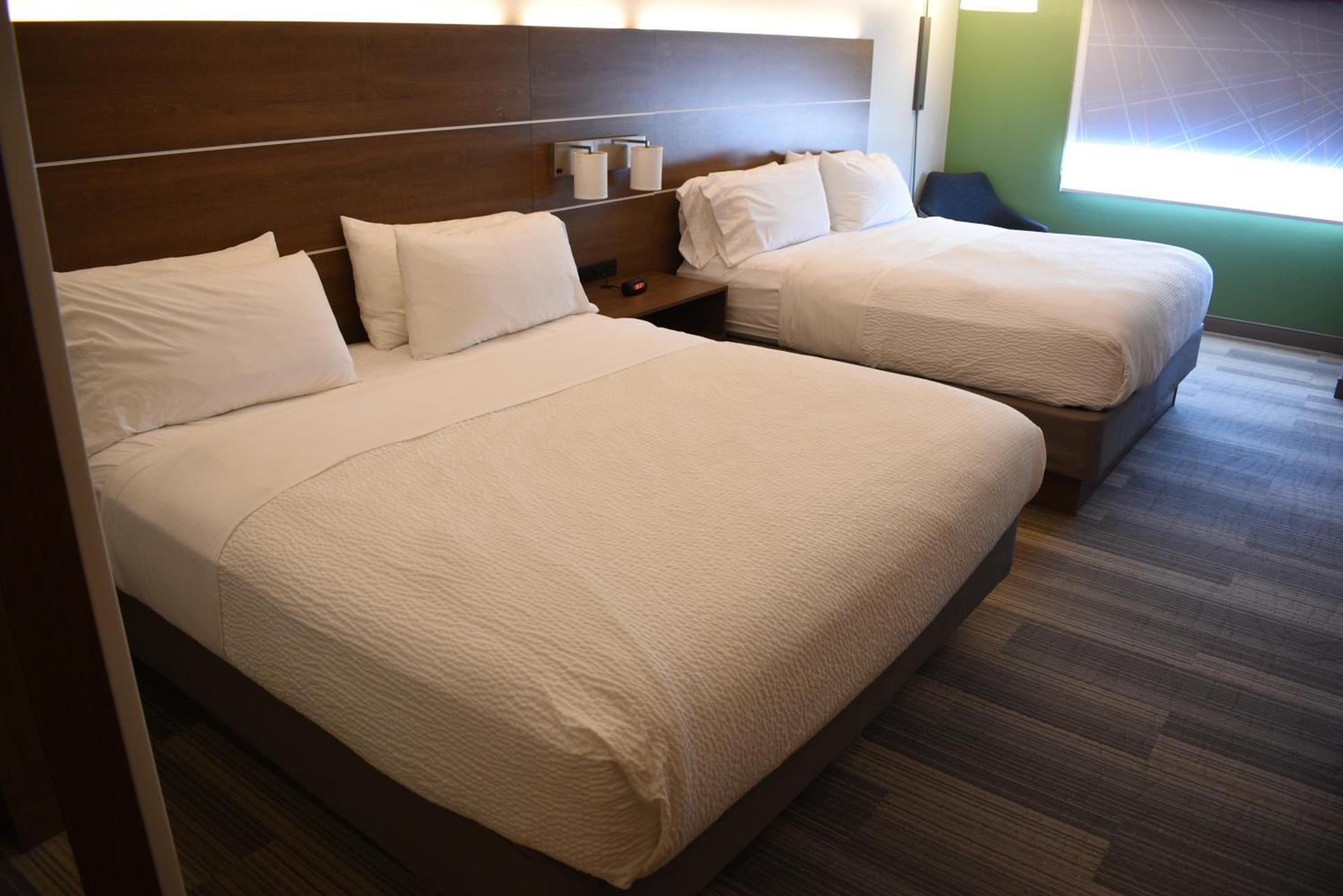 Holiday Inn Express Hotel & Suites Lincoln South by IHG photo 21