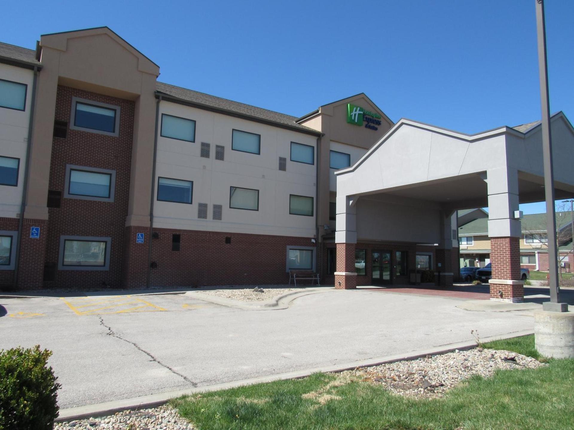 Holiday Inn Express Hotel & Suites Lincoln South by IHG photo 27