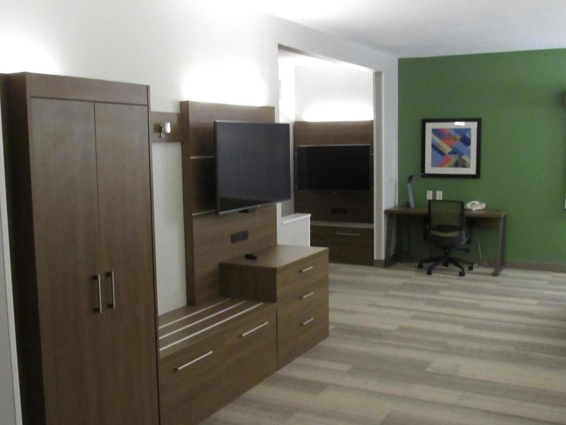Holiday Inn Express Hotel & Suites Lincoln South by IHG photo 50