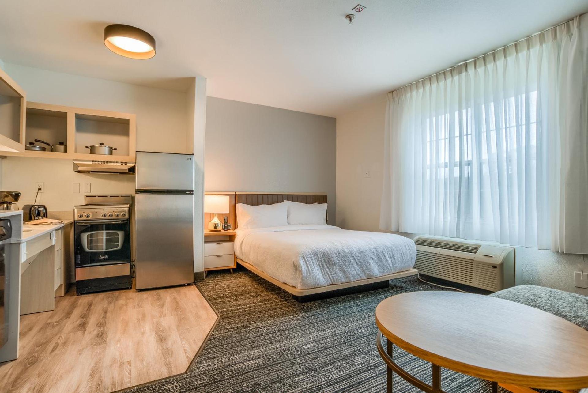 MainStay Suites photo 8