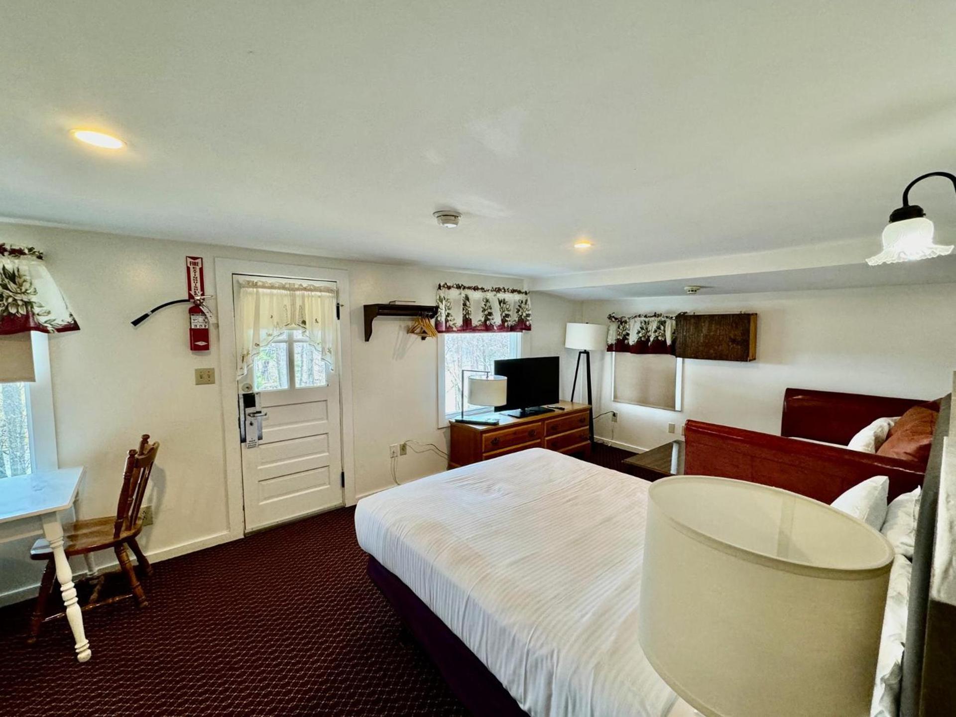 Merrill Farm Inn photo 58