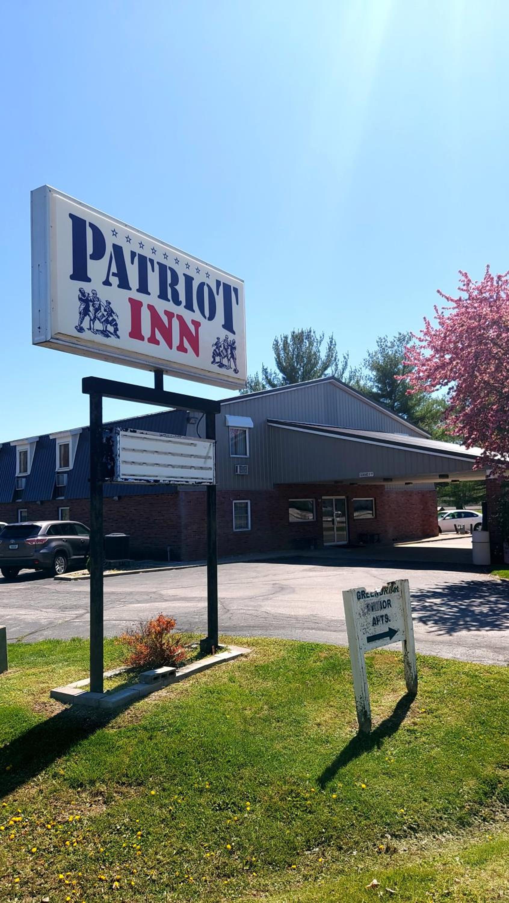 PATRIOT INN photo 1