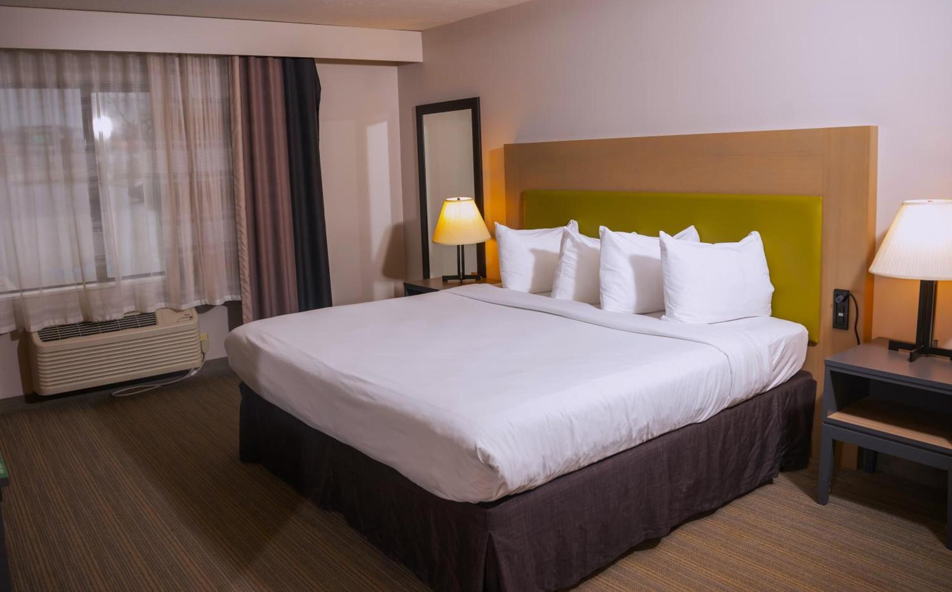 Country Inn & Suites by Radisson, Erie, PA photo 46