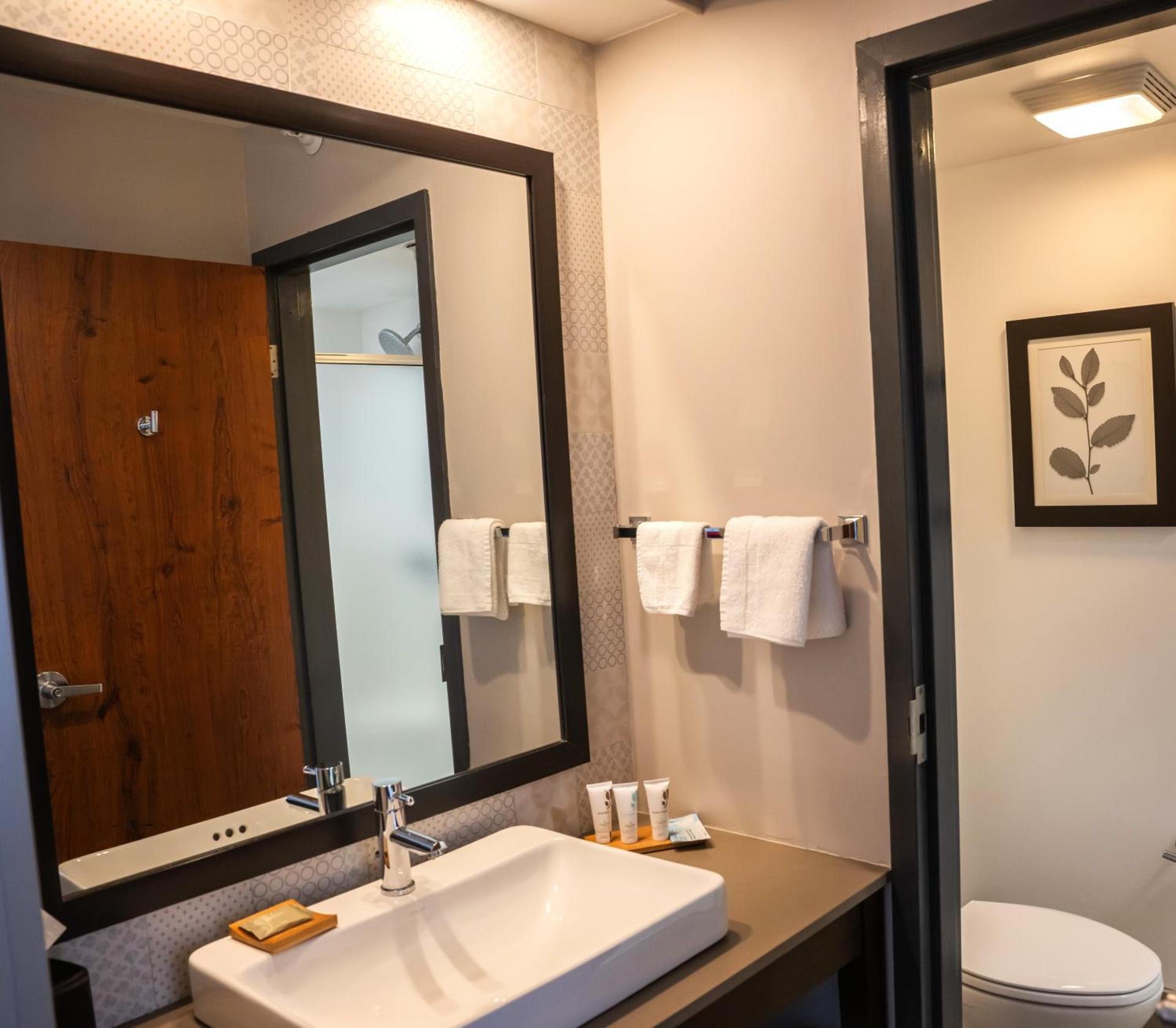 Country Inn & Suites by Radisson, Erie, PA photo 47
