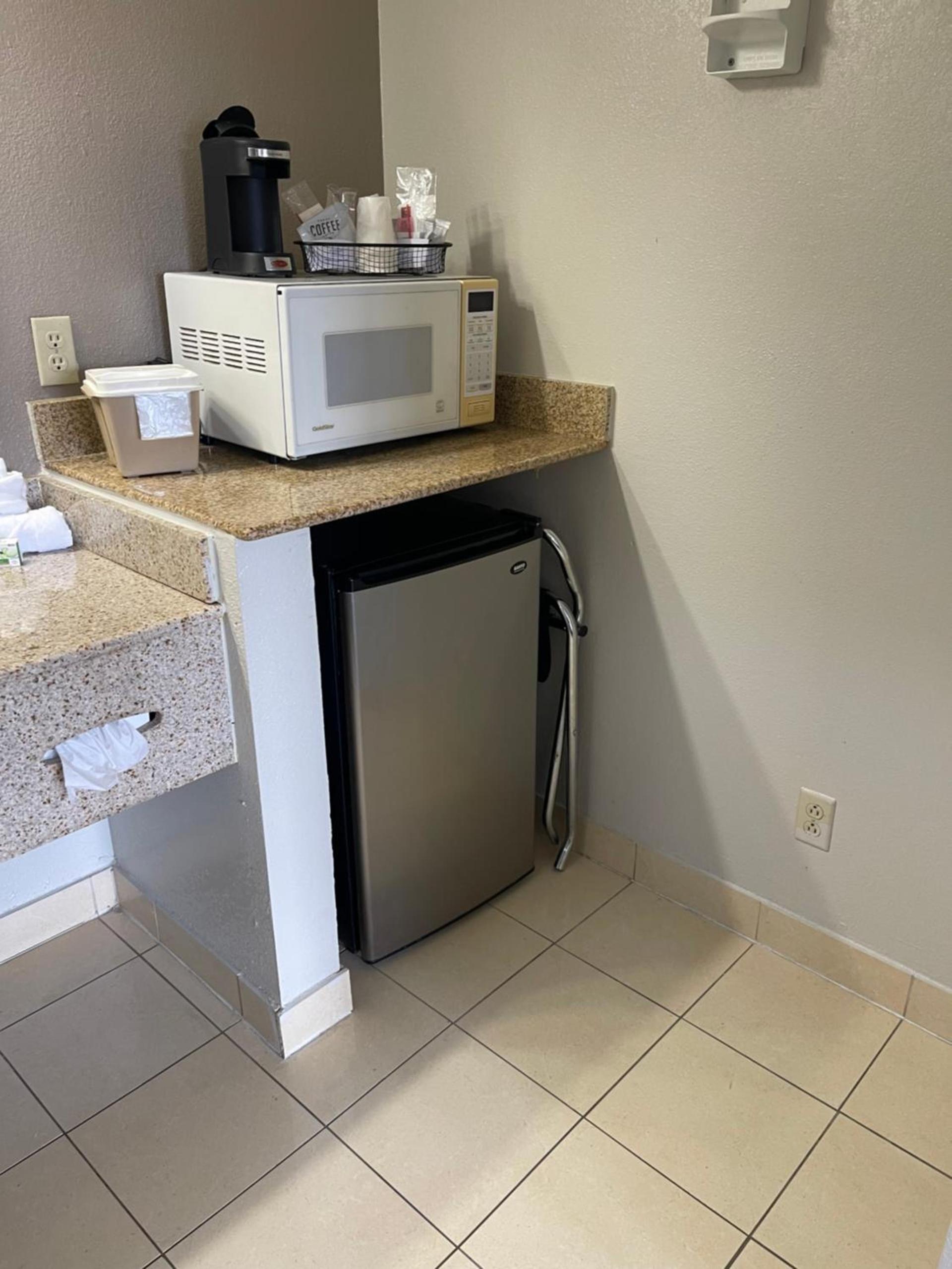 Travelodge by Wyndham Tucson AZ photo 23
