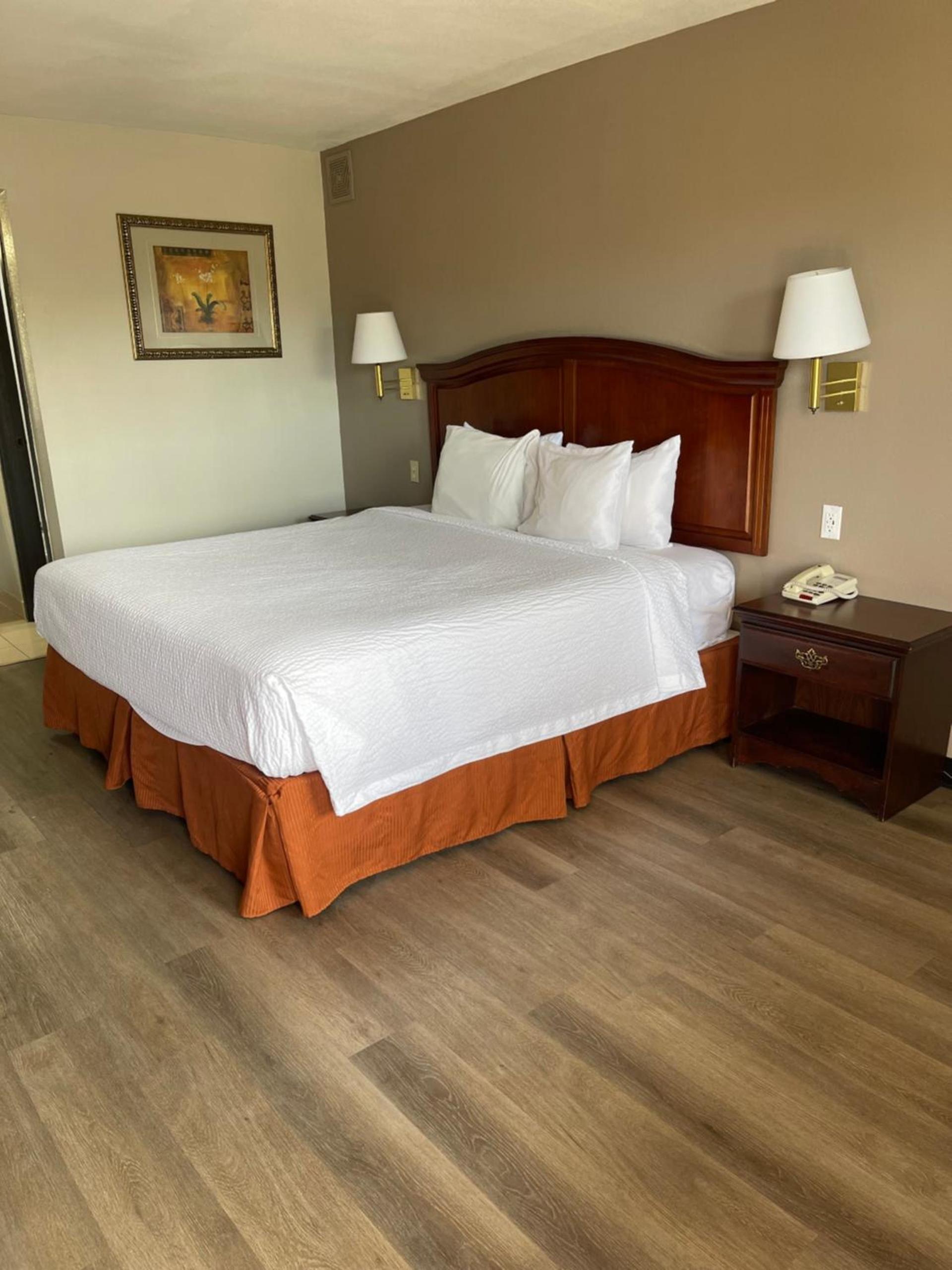 Travelodge by Wyndham Tucson AZ photo 24