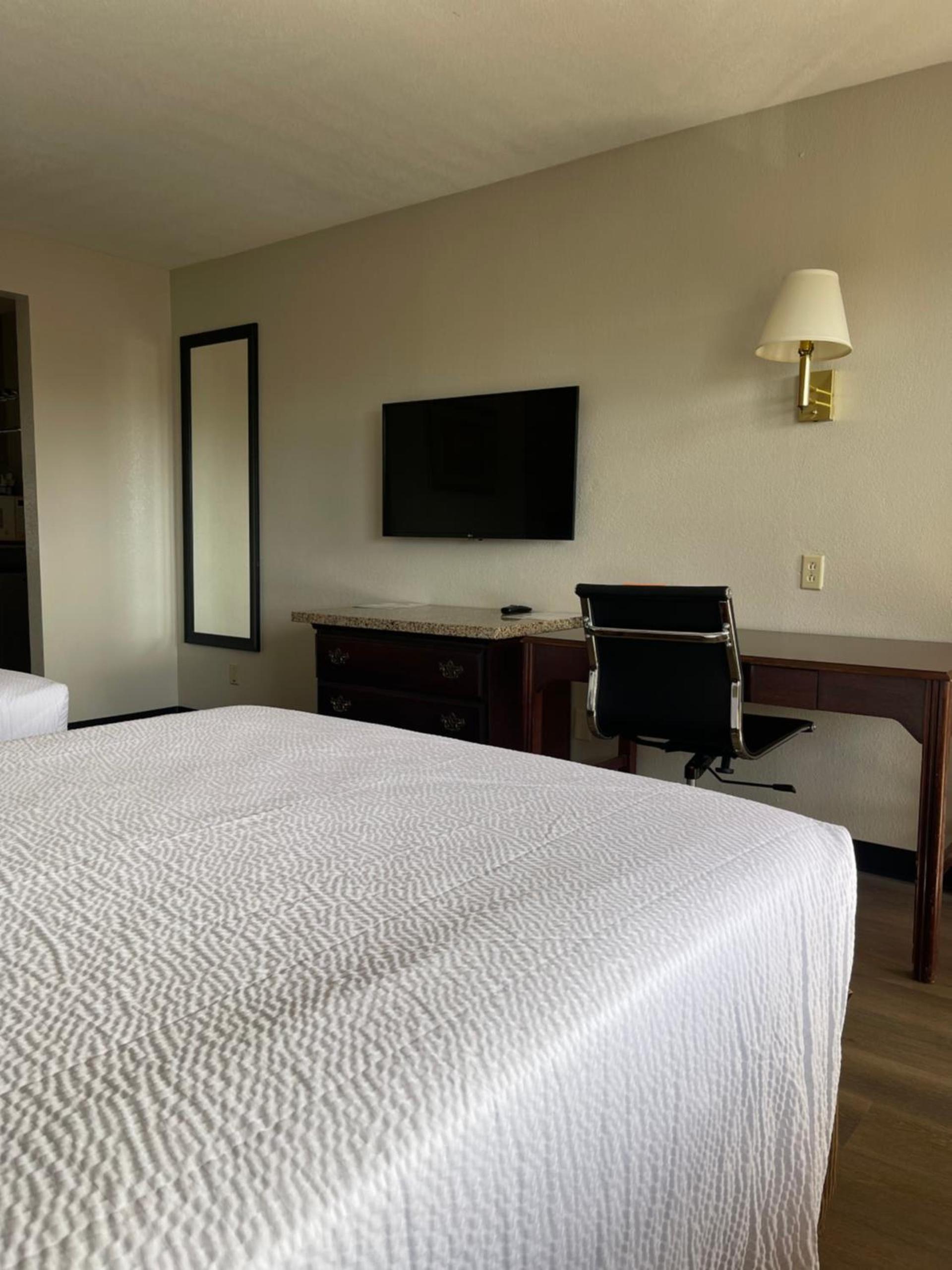 Travelodge by Wyndham Tucson AZ photo 25