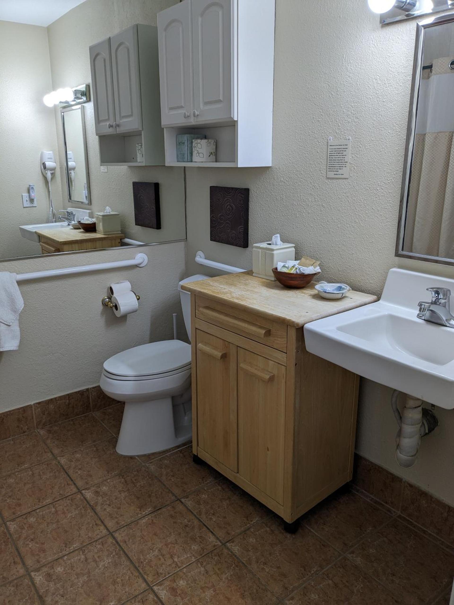 Los Gatos Garden Inn Hotel photo 34