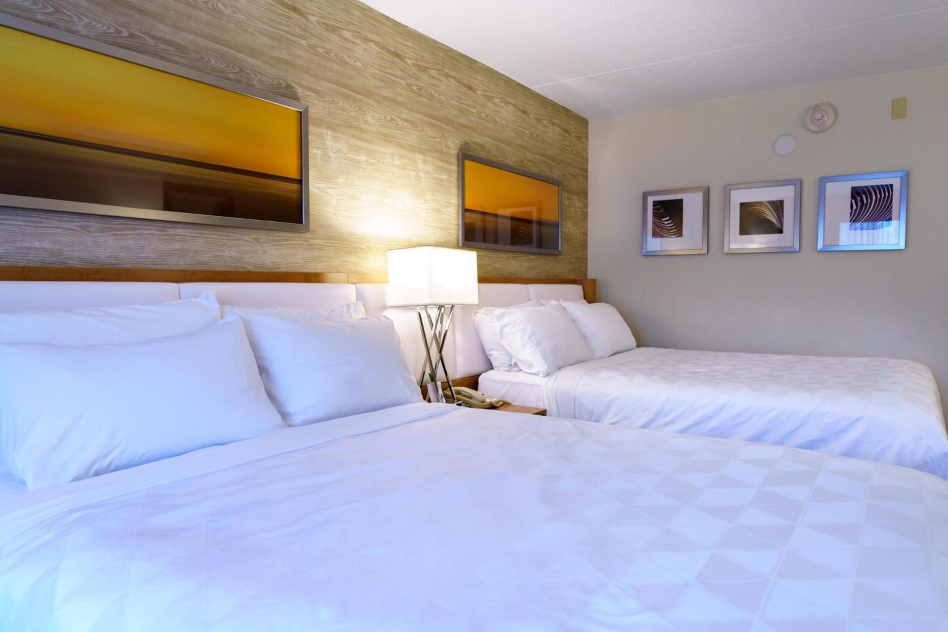 Iris Hotel Cape Cod photo 16
