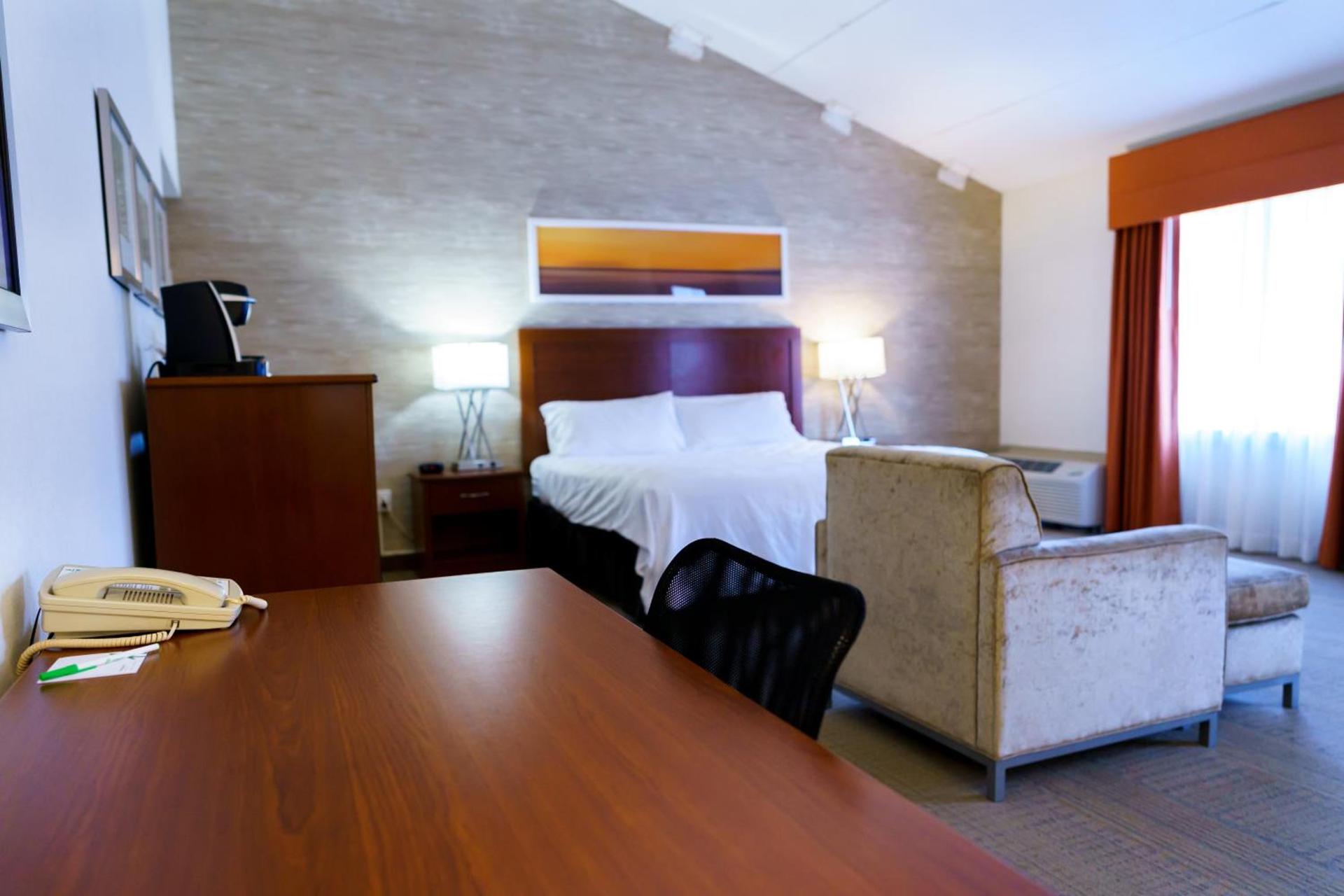 Iris Hotel Cape Cod photo 25