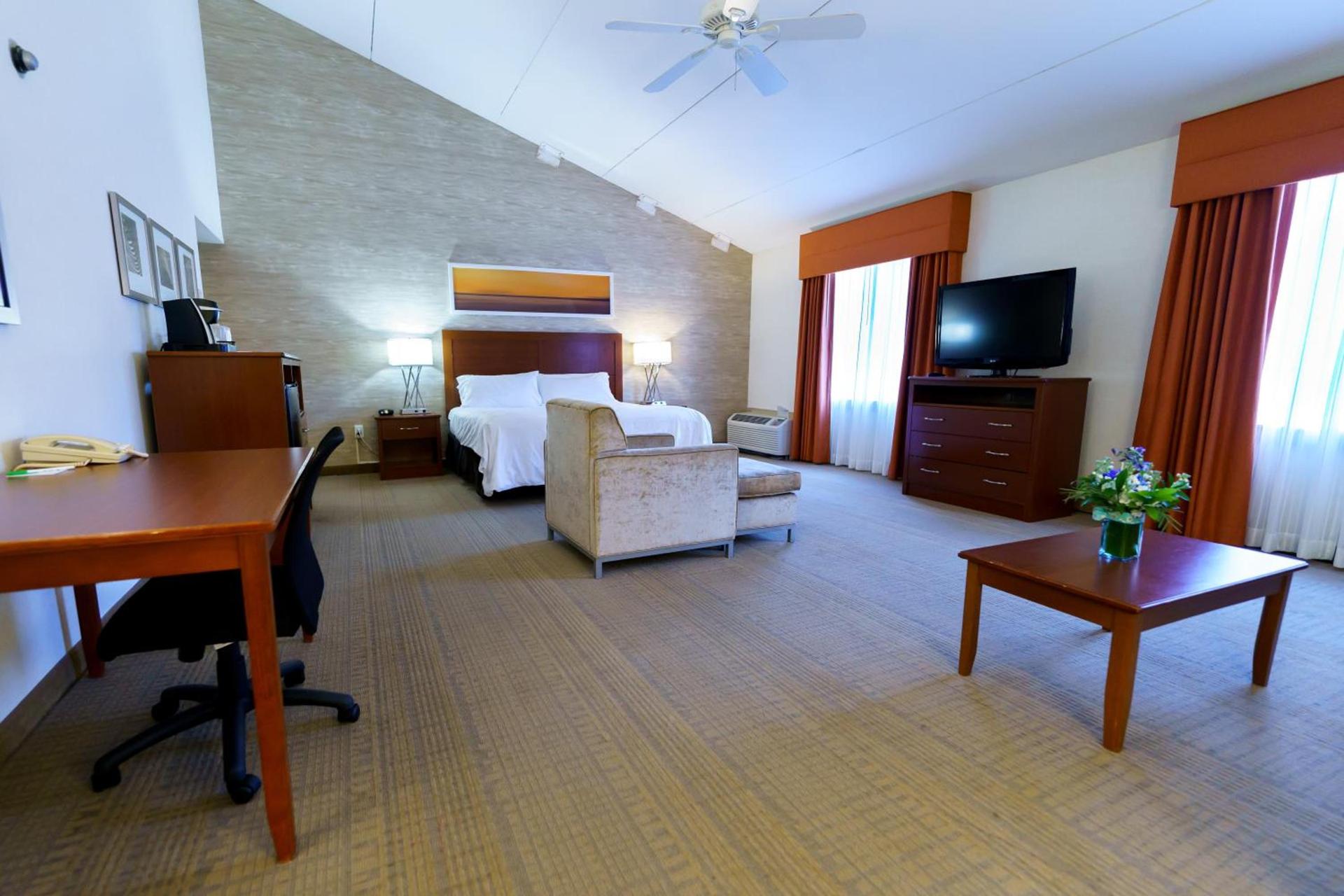 Iris Hotel Cape Cod photo 24